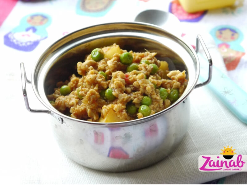 Classic Keema Curry - baby led weaning curry. Beef, chicken or lamb mince. Weaning recipe idea, baby food recipe idea, flavour led weaning