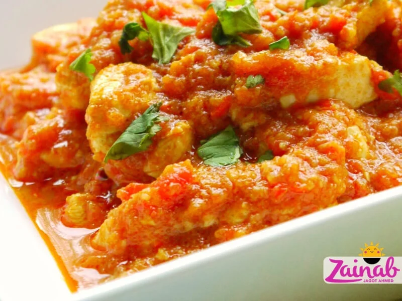Baby led weaning curry recipe. Sweet Red Pepper Chicken Curry. Family meal and toddler food ideas. Baby food idea and recipe.