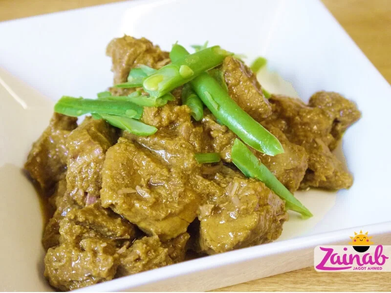 Baby led weaning curry recipe - Thai Lamb Masala. Family meal idea and suitable for toddlers 12+ months. Easy Lamb Recipe. Weaning, Baby Food, Halal Baby Food, 12+ months