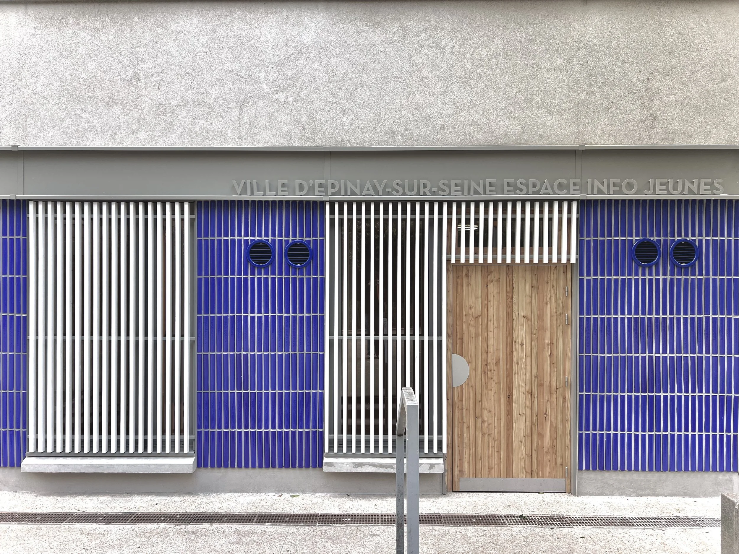 Epinay Youth Information office, Epinay-sur-Seine (just completed)
