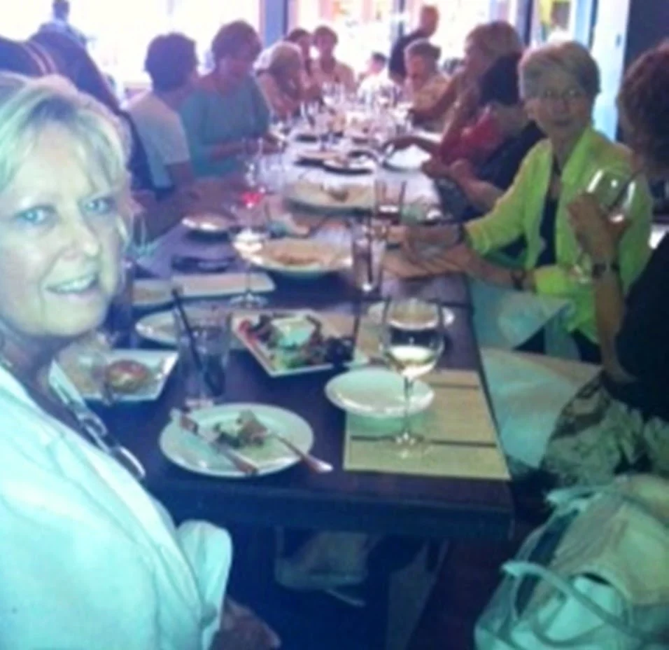 happy hour june 2011 -1.jpg