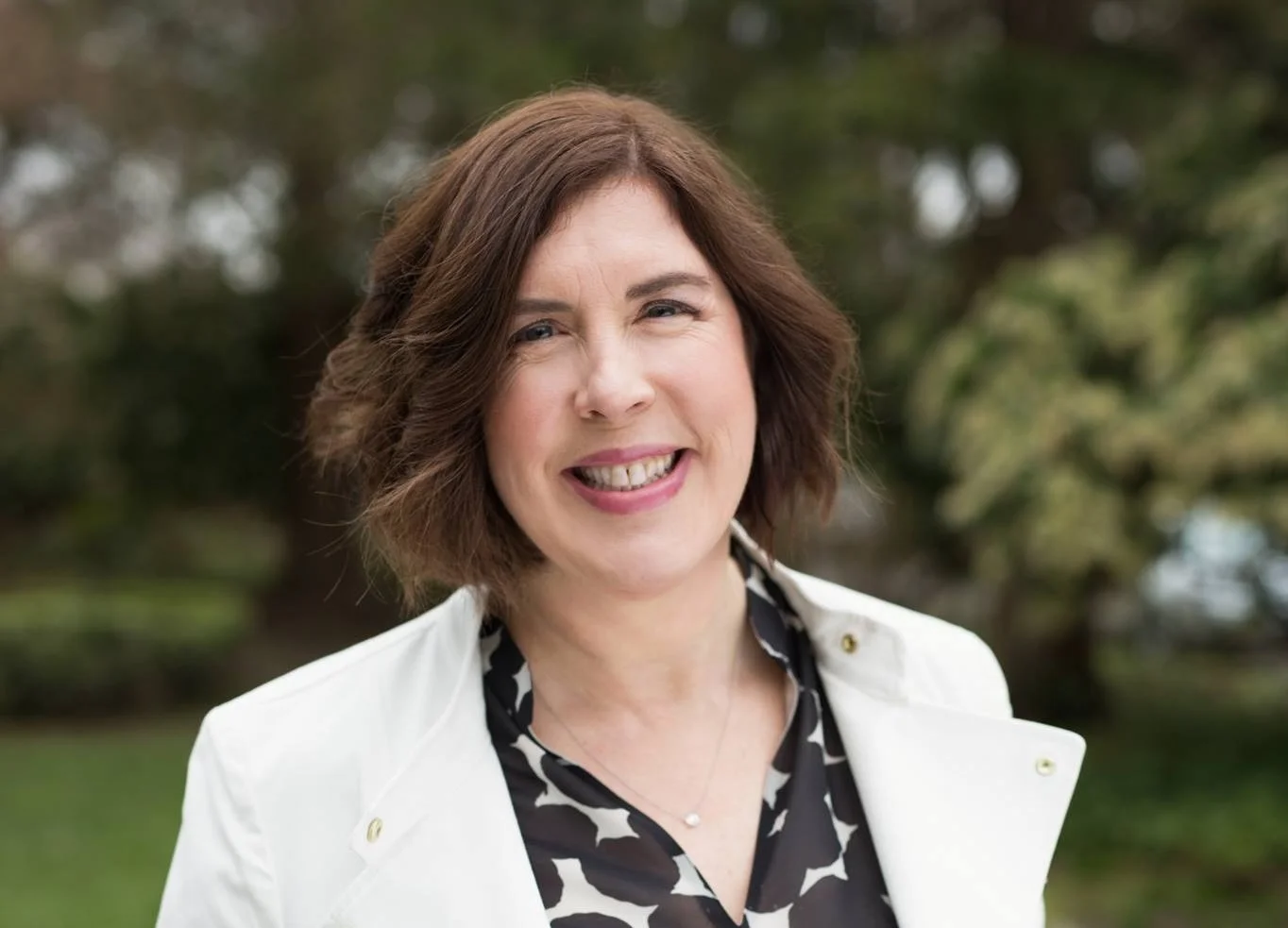 Head shot of Jeannie Macnab