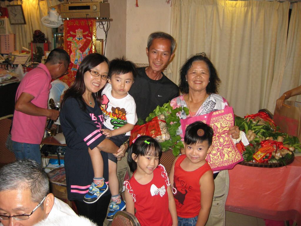 護法大將軍成道寶誕晚宴競投花炮2.jpeg