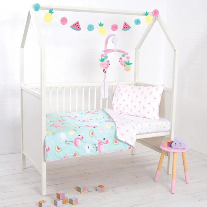 Flamingo_hero_room_22974742-6dd0-447d-9e49-104c3d0d375c.jpg,