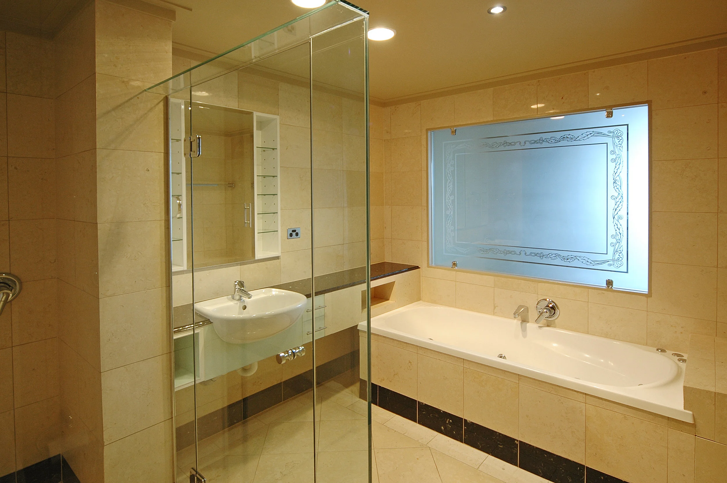 Hudson - Ensuite.JPG