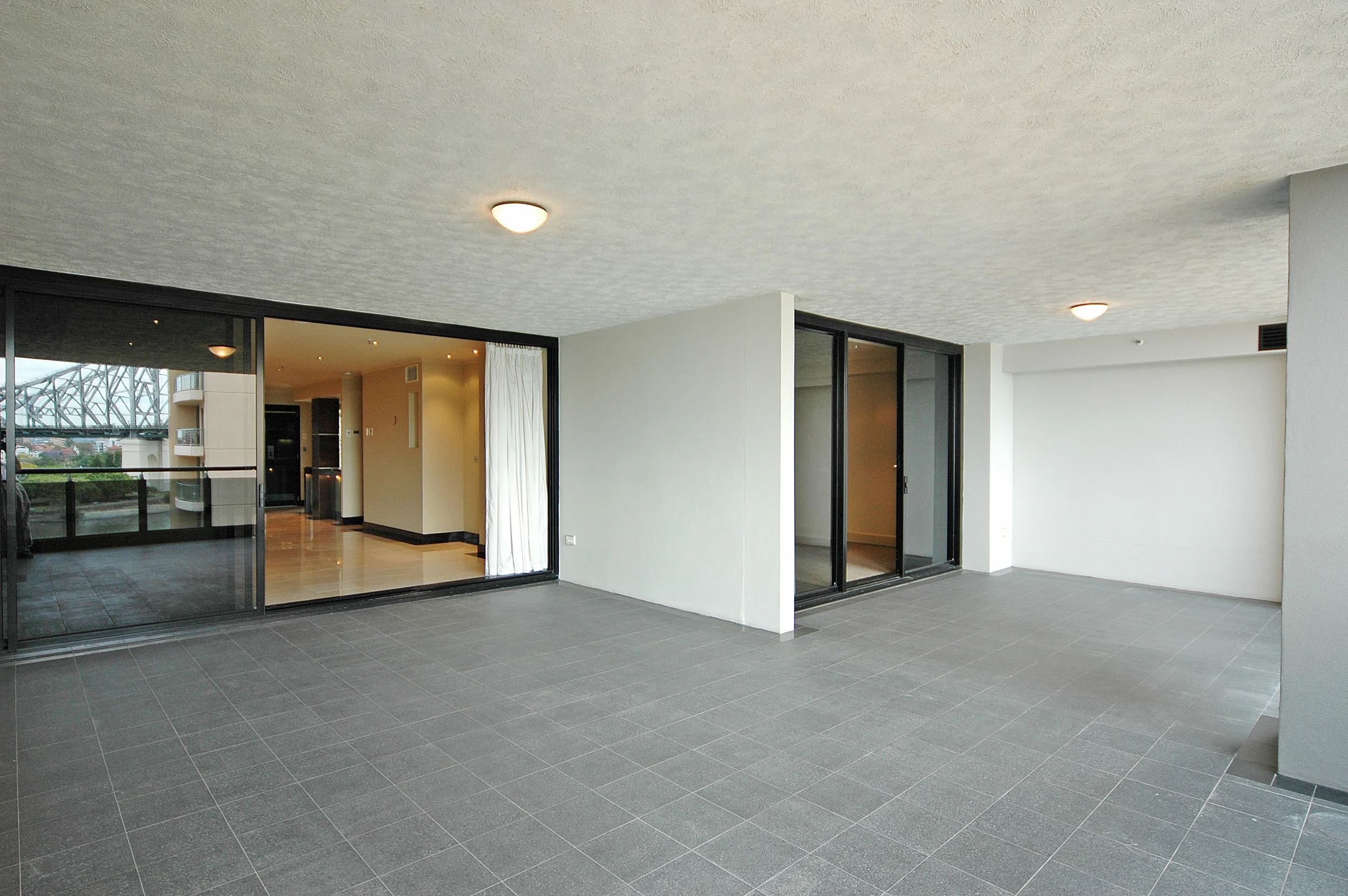 Hudson - Balcony.JPG