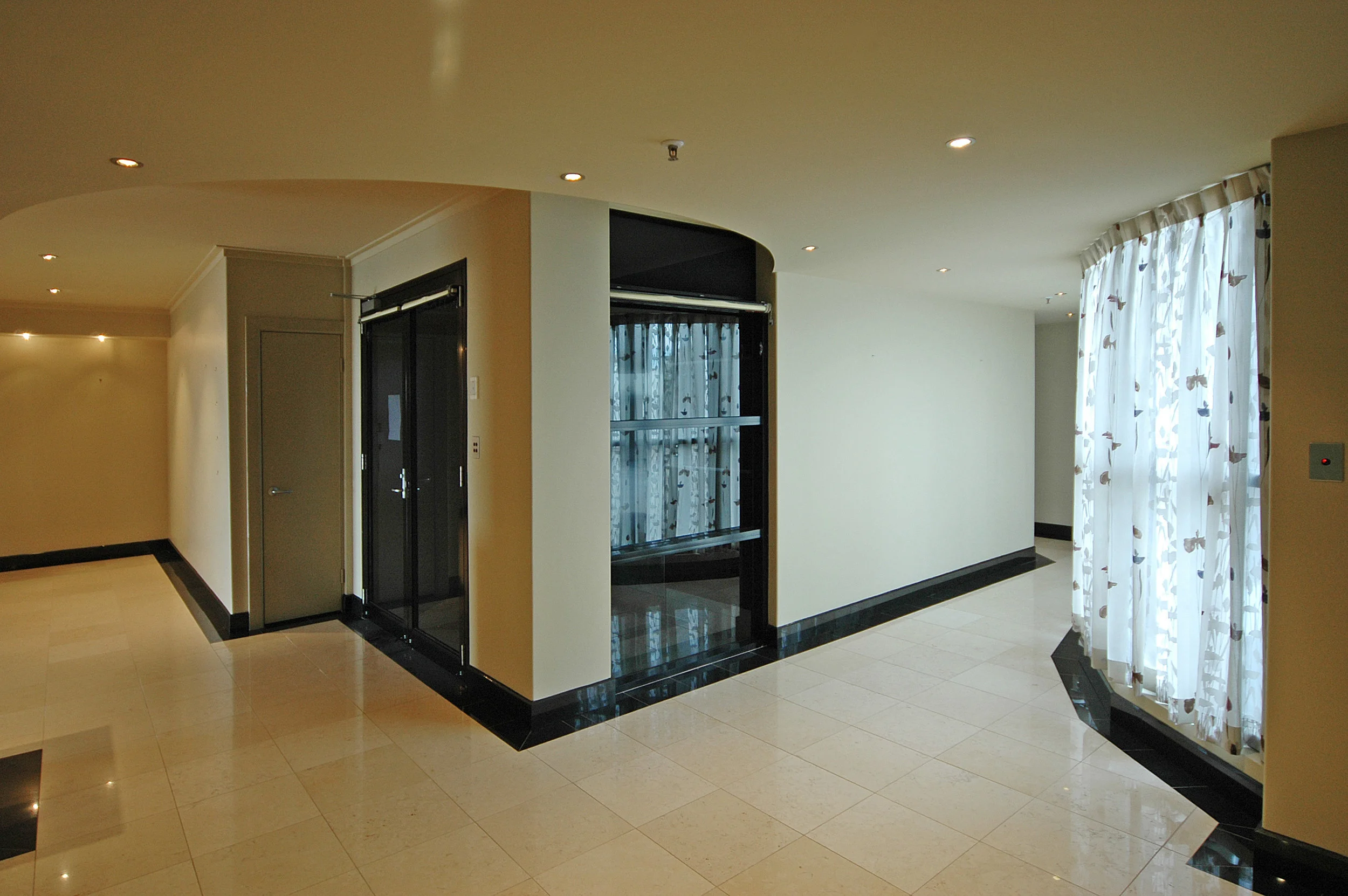 Hudson - Unit Entry.JPG