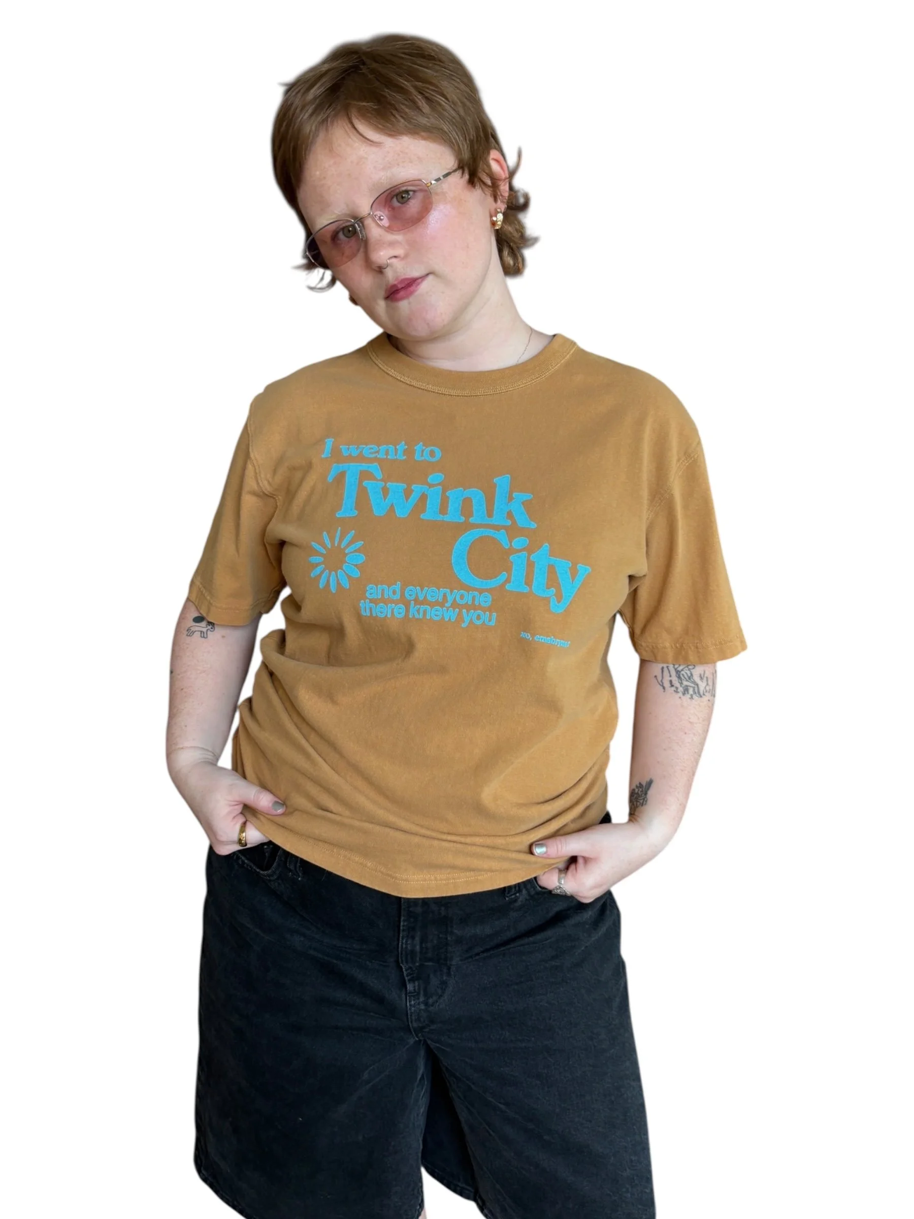 twink city tee - m