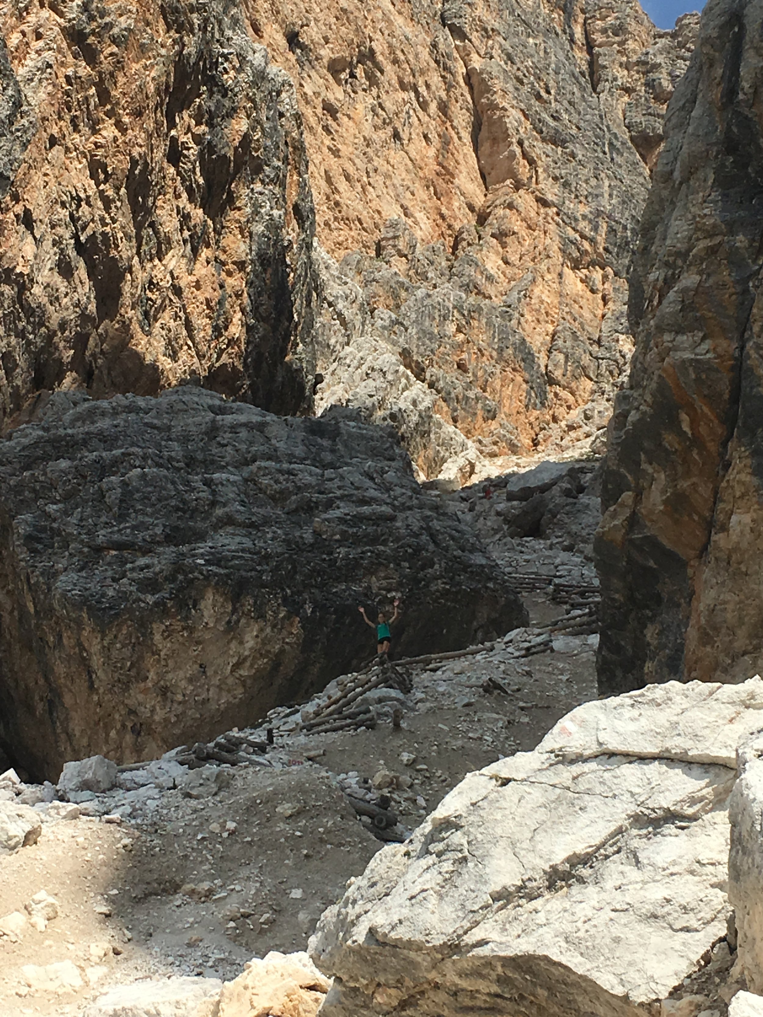  Dolomites Trail Running Alta Via 1 Hut to Hut RIfugio Fanes to Rifugio Lagazuoi 