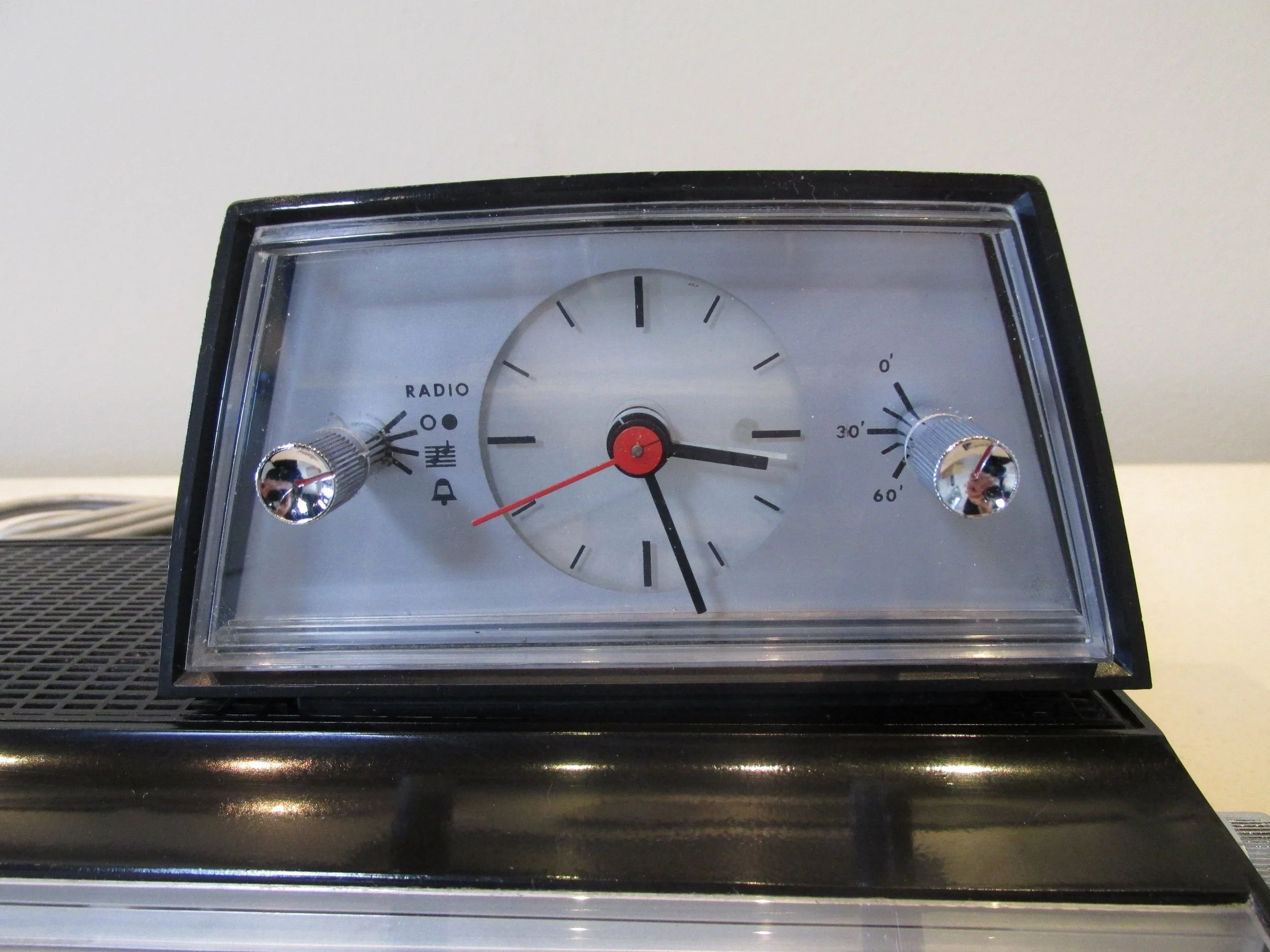 Philips RS-274-16R Clock Detail   $500.jpg