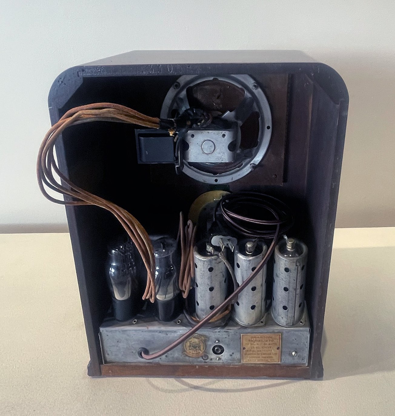 Sparton 1933  270  AM Radio Chassis View $811.jpg