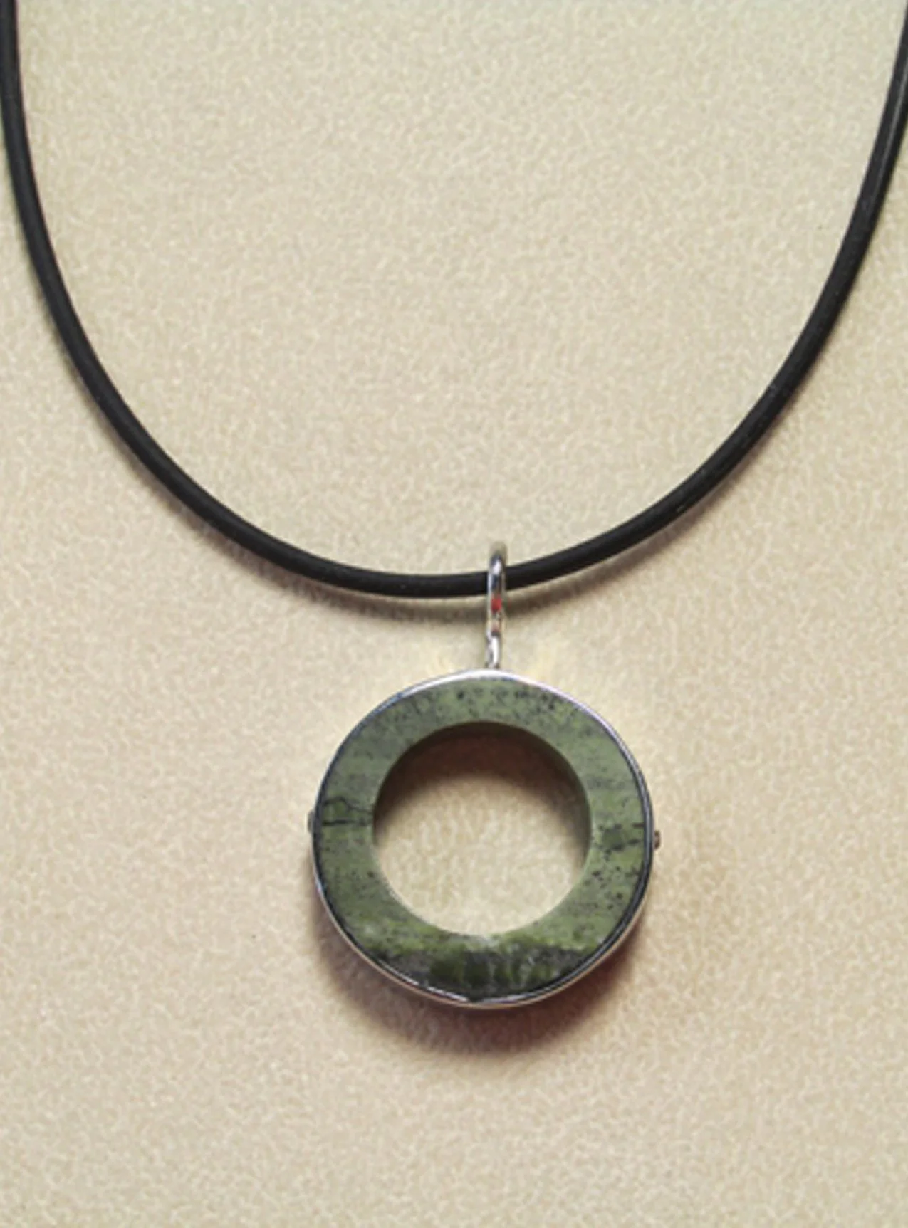 Round Ricolite Pendant 