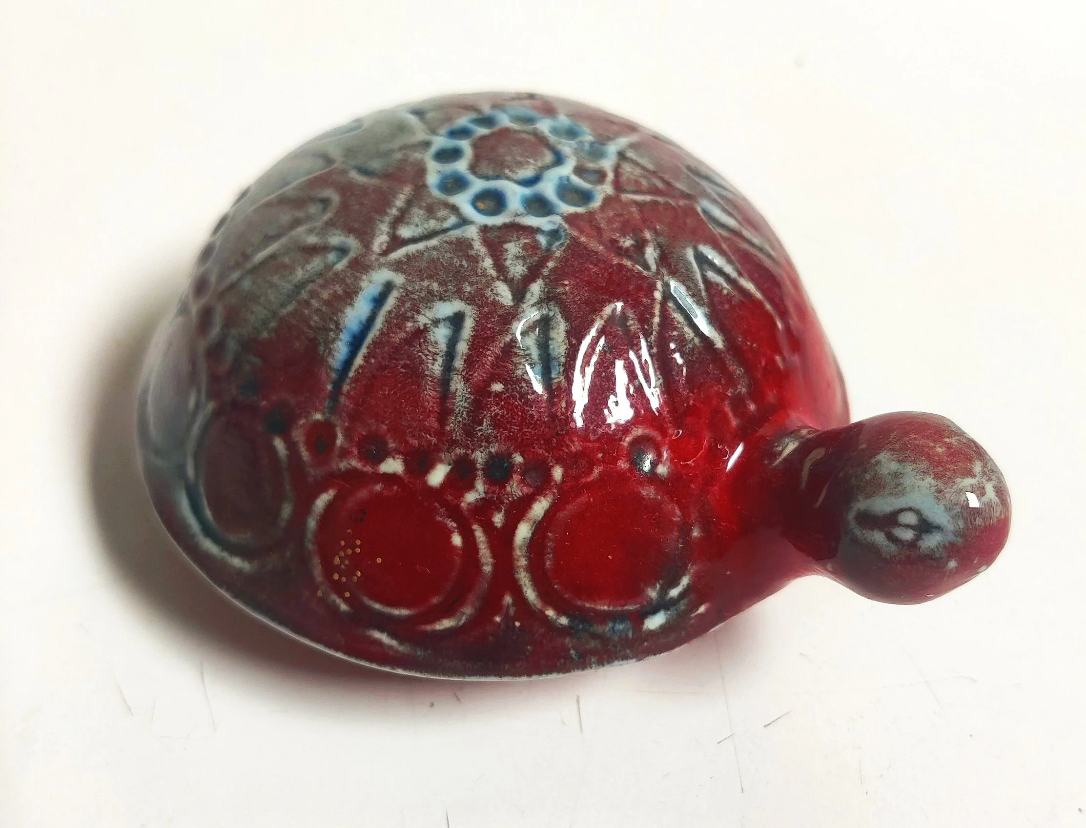Lisa Larson: Red Turtle