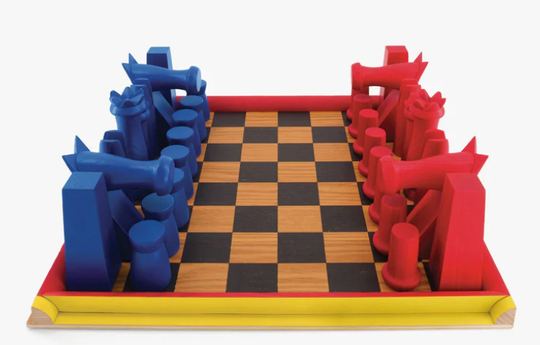 Alexander Calder Chess Set.png