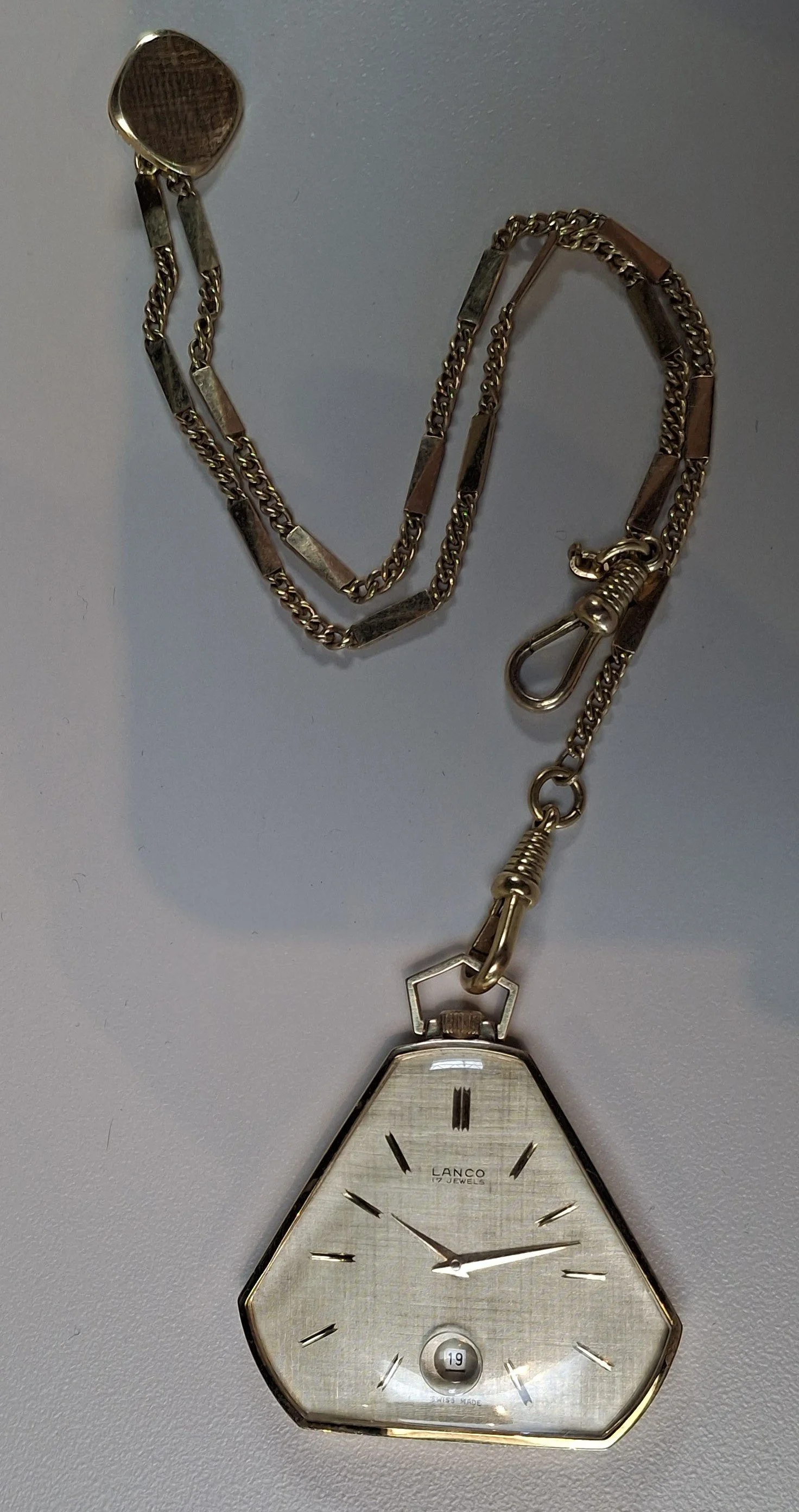 Lanco Triangular Pocket Watch_0003_20250508_101216.jpg