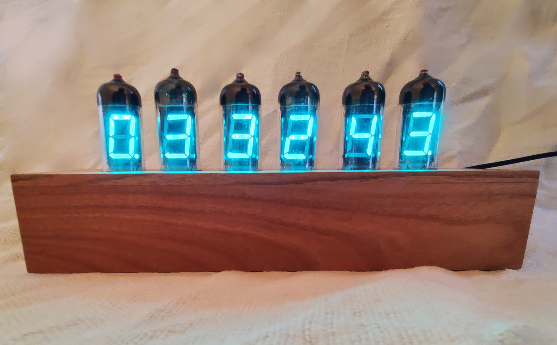 C Dragomirescu: Rustic Cherry