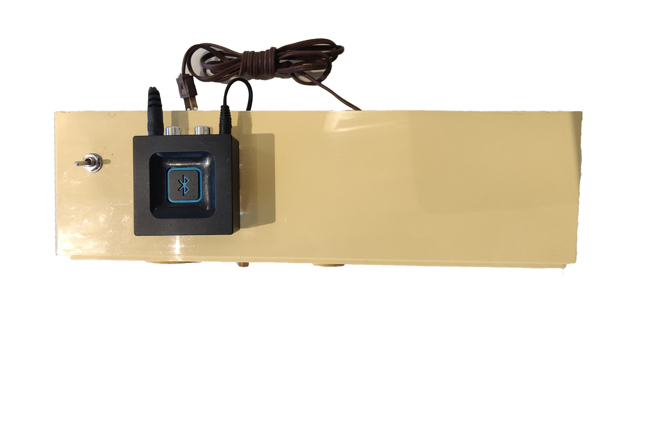 Circa 1964 Admiral ClockAM Radio with Bluetooth Option top.png