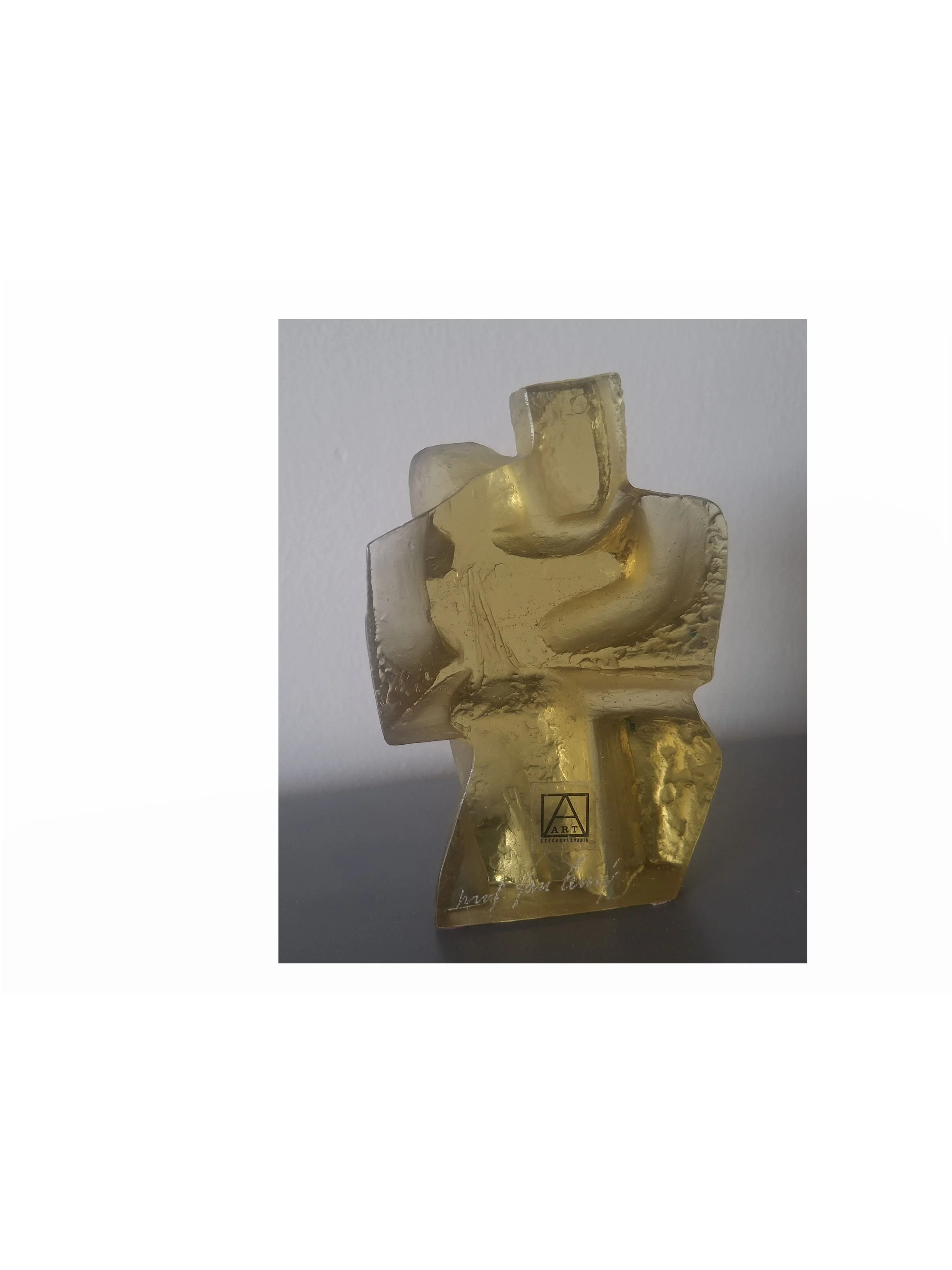 earle hlava cerny main_0007_Jan Cerny Yellow back.jpg