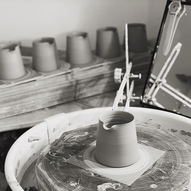 earlier today. pourers.
#workstation #contemporaryceramics #pottery #craft #arranstreeteast