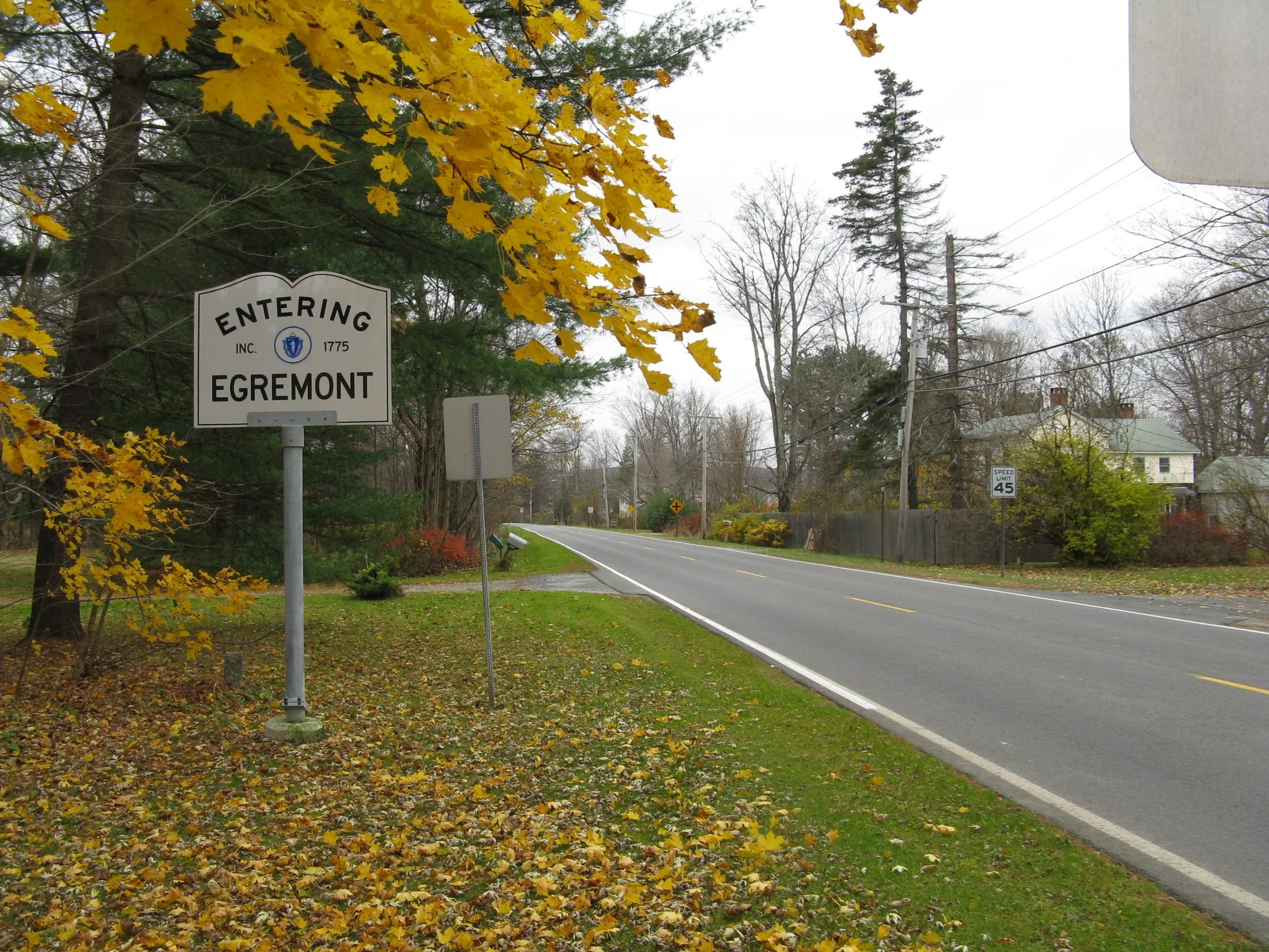 Route_71_westbound_entering_Egremont_MA.jpg