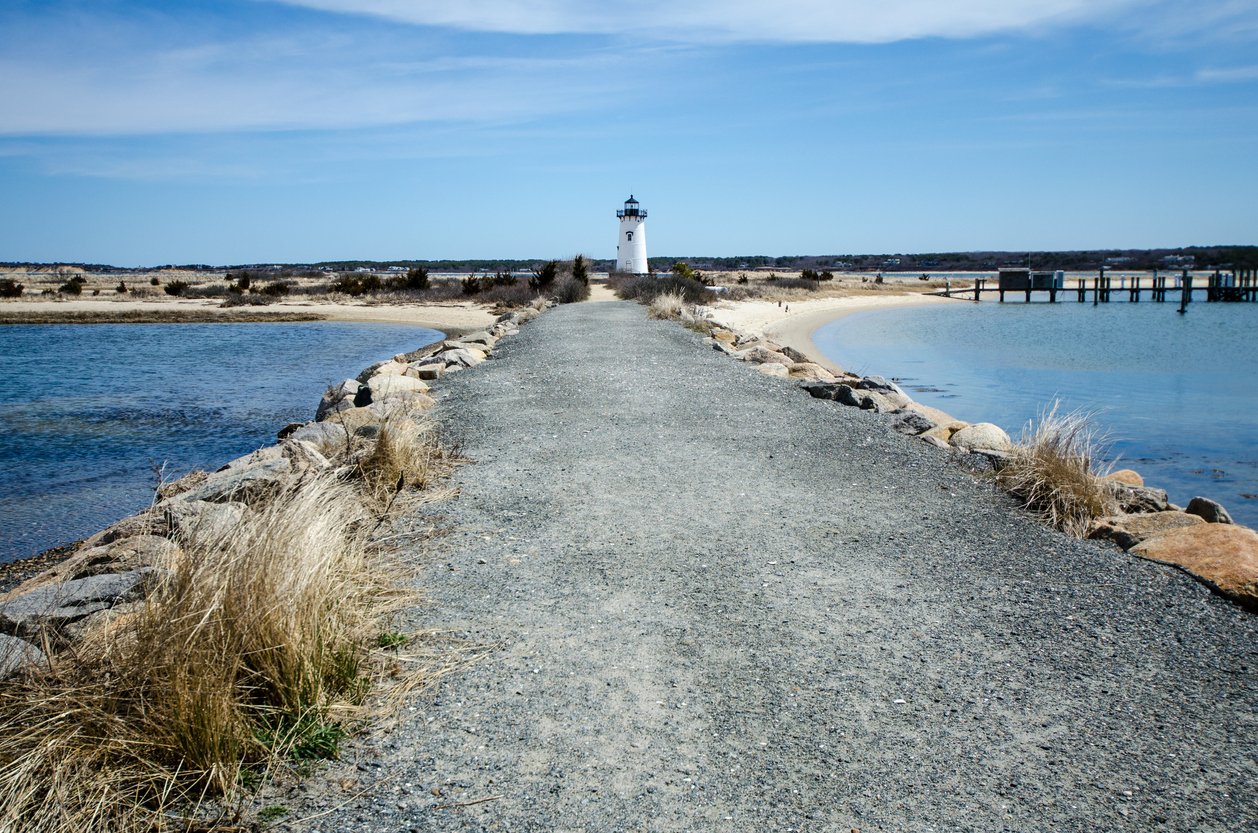 Edgartown-MA-iStock-1127378706.jpg
