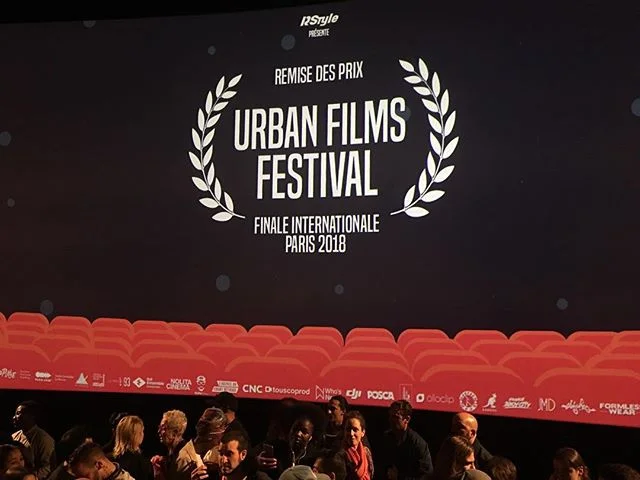 We played Hip Hop Cafe here in Paris last night. No win but Director @superrocketman met The legendary @djjazzyjeff #urbanfilmsfestival #paris