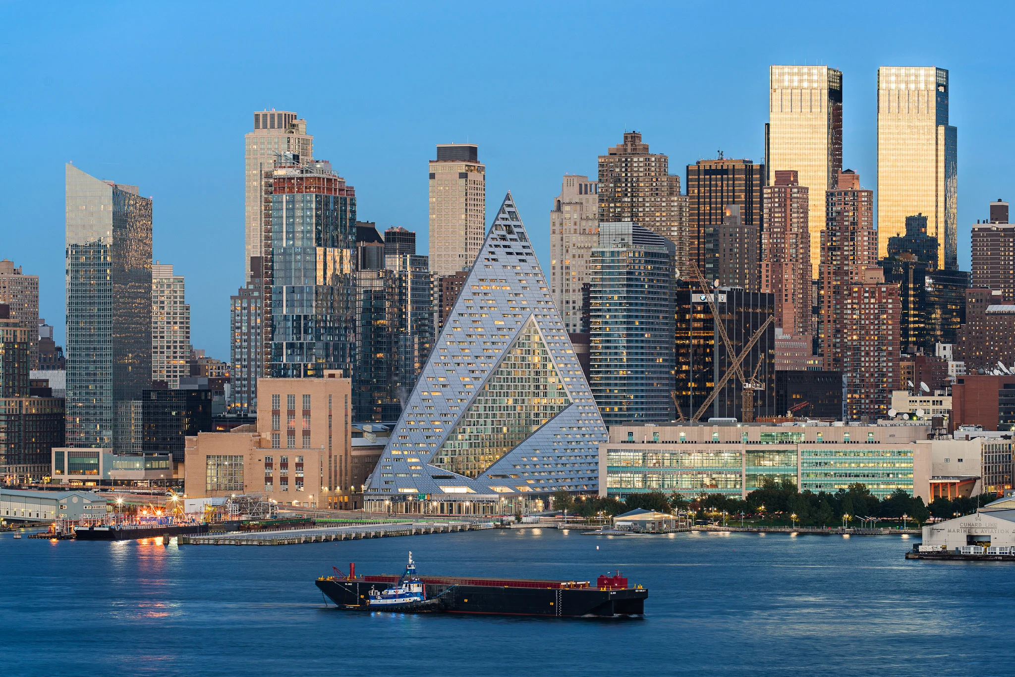 Skyline View 03 2048.jpg