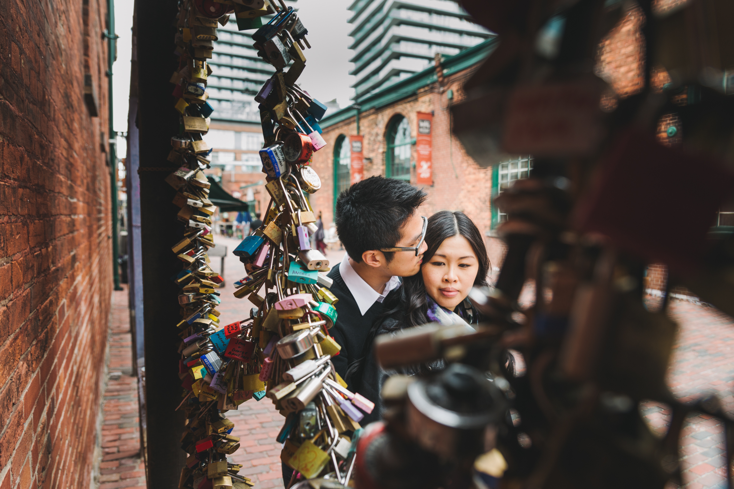 distillery_toronoto_engagement_photography-3926.jpg