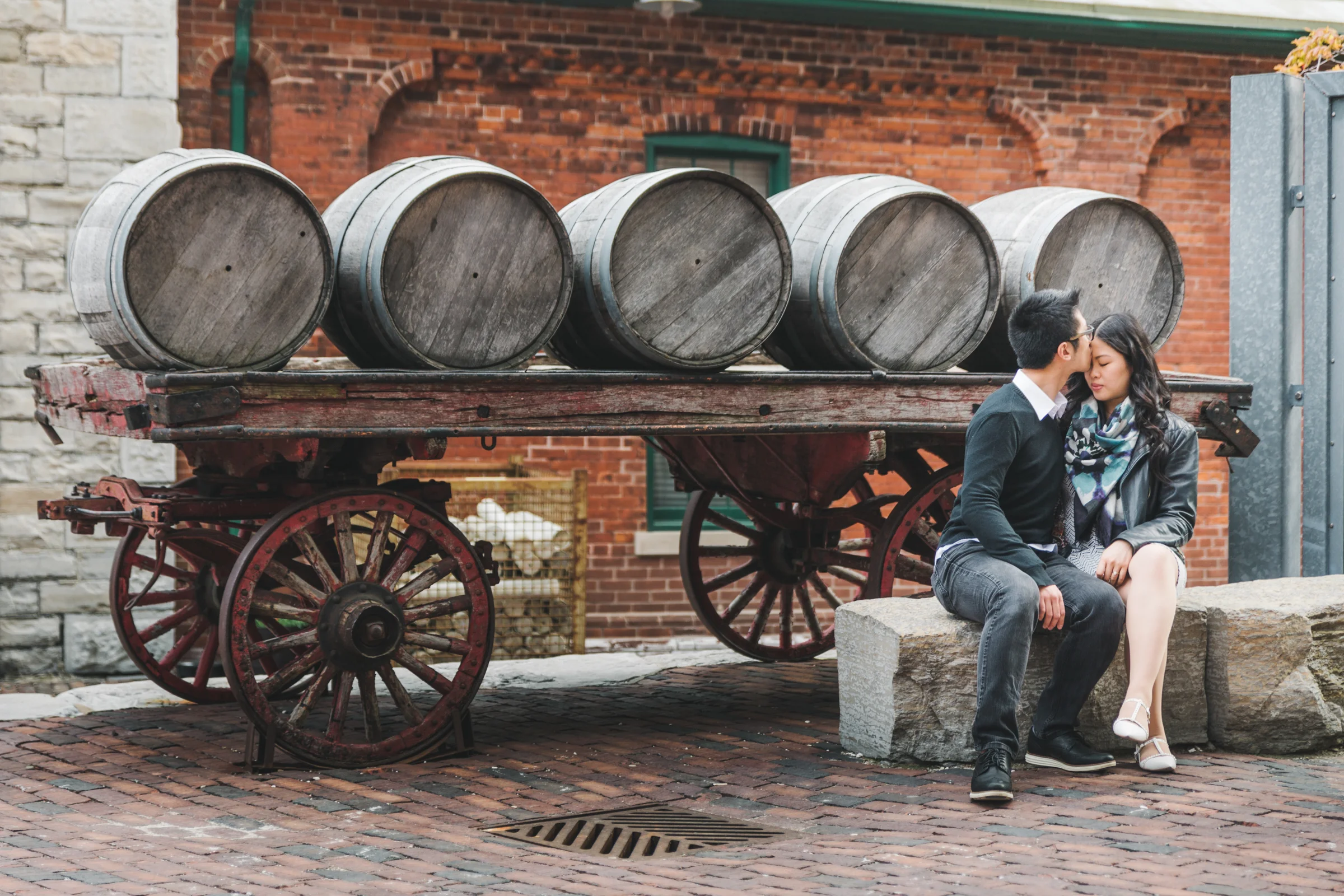 distillery_toronoto_engagement_photography-3415.jpg