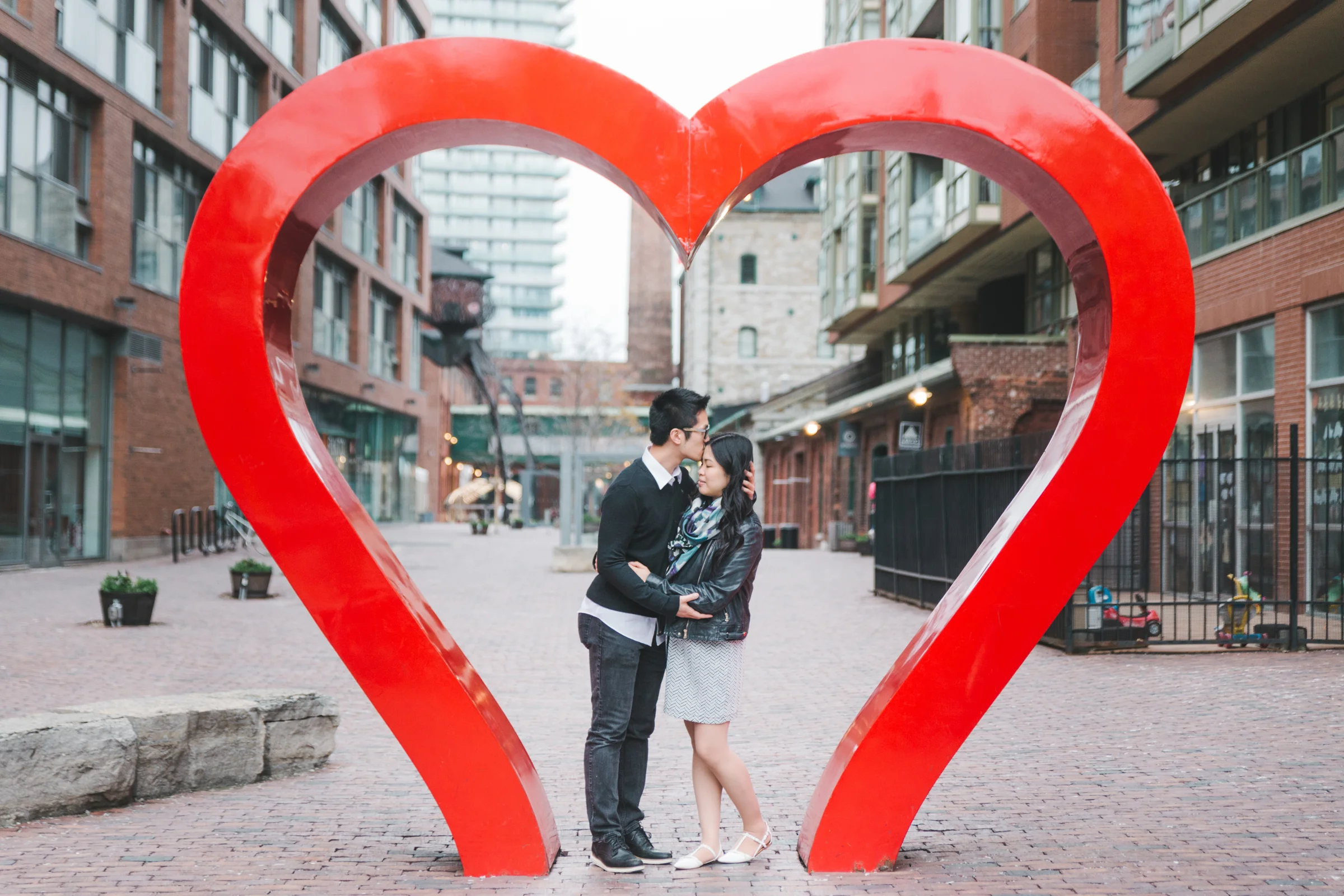 distillery_toronoto_engagement_photography-4278.jpg