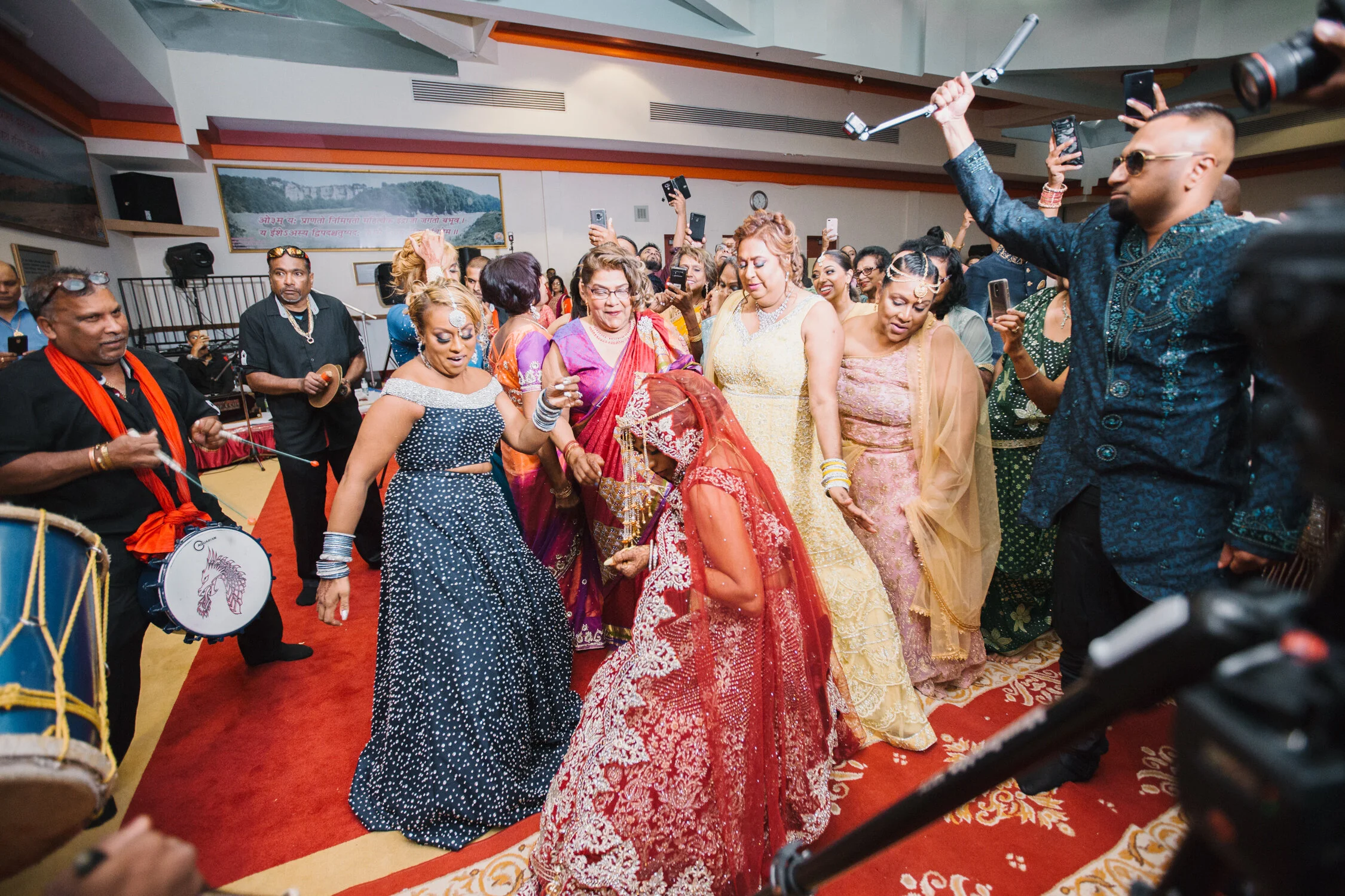 Indian_Guild Inn_Wedding_Photography_Toronto--64.jpg