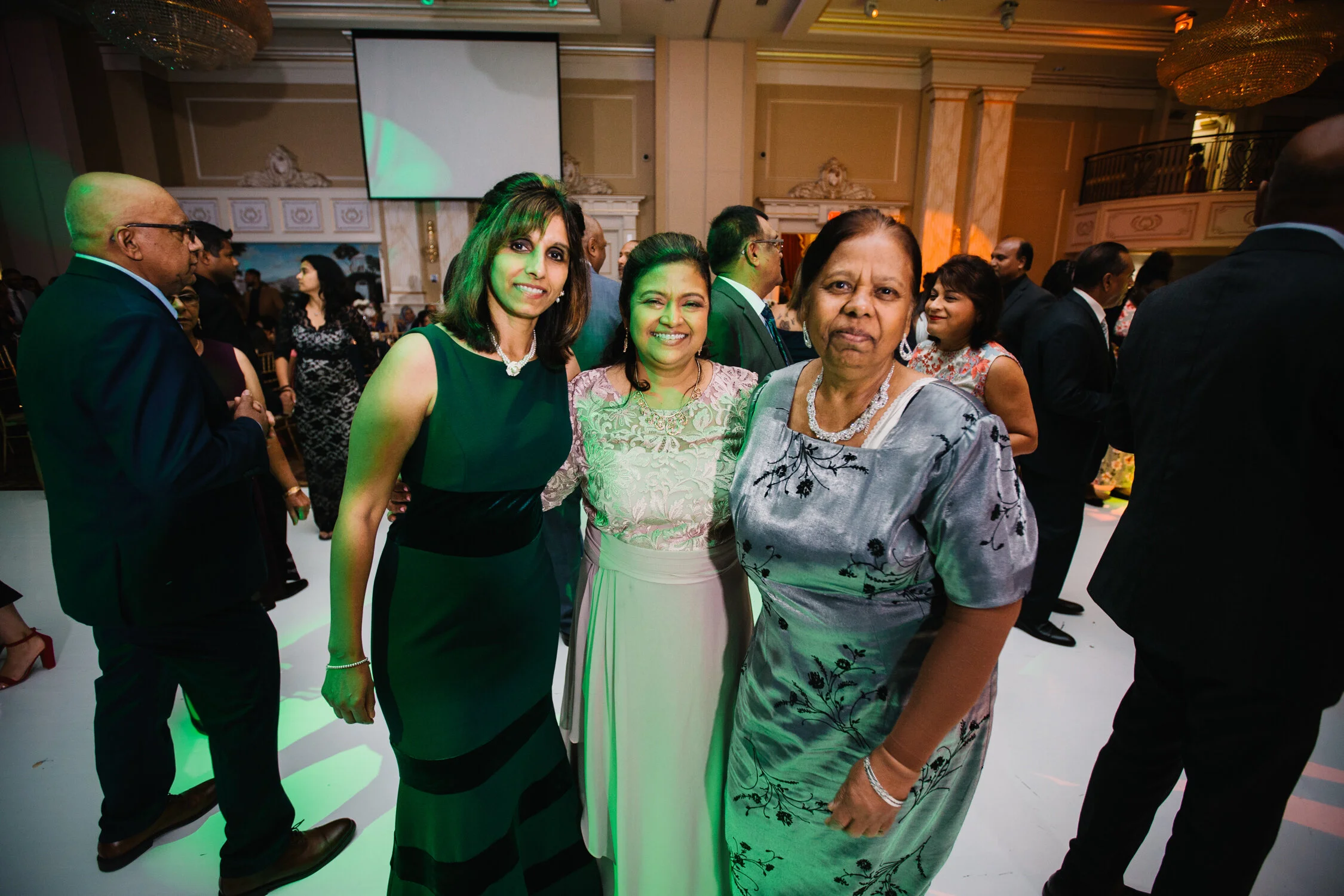 Indian_Guild Inn_Wedding_Photography_Toronto--246.jpg