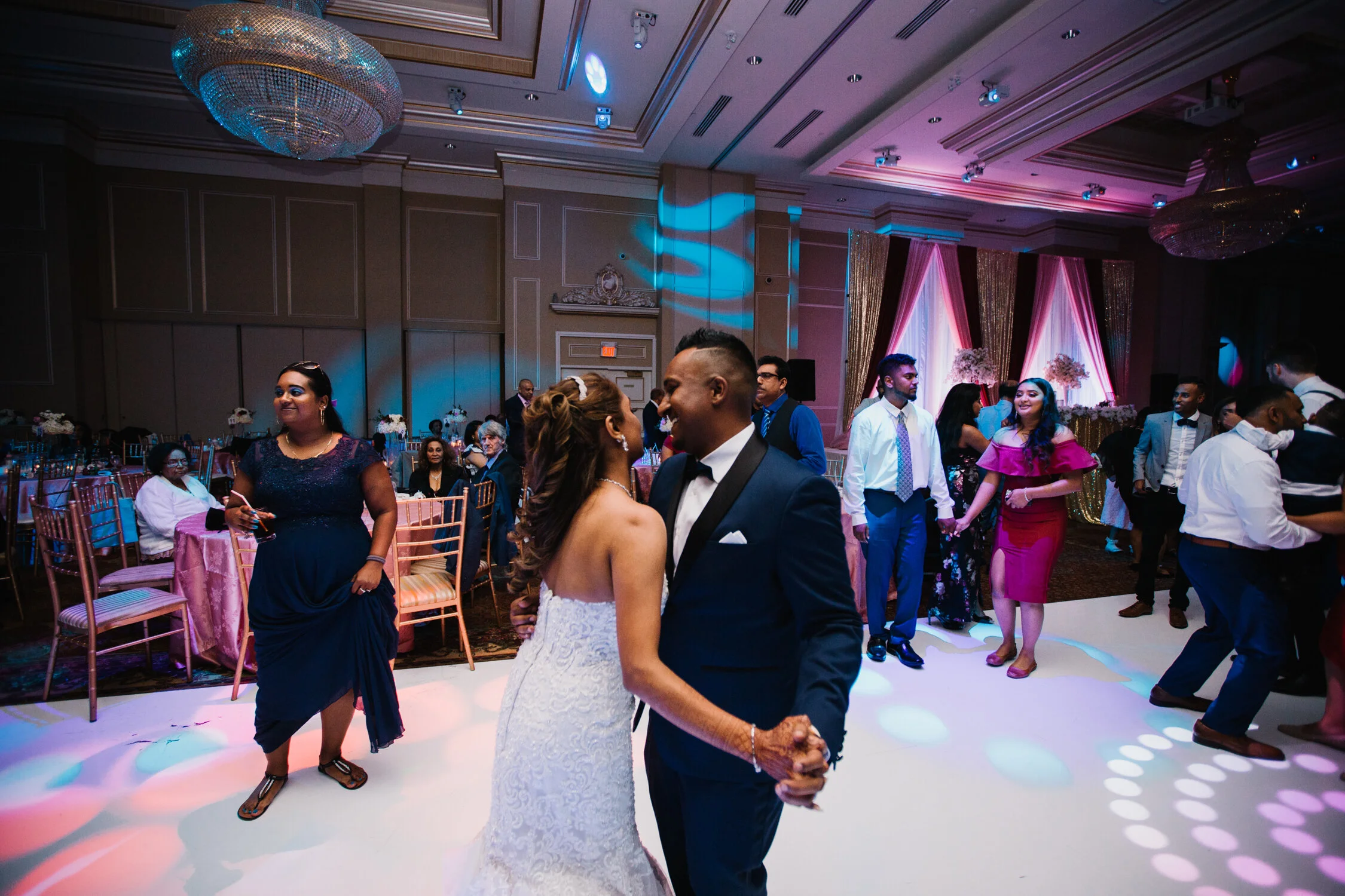 Indian_Guild Inn_Wedding_Photography_Toronto--253.jpg