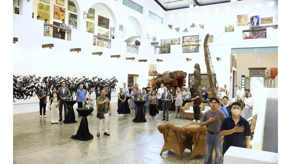  The Pinto Museum with opening anthem Republic of the Philippines. 