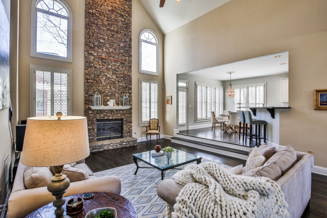 Good view of fireplace.jpg