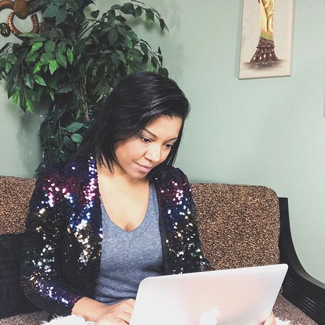 When the post-holiday emails are rolling in like whoa 😳
---
New year, new #businessgoals...who's pumped for 2018?! 🙋🏽