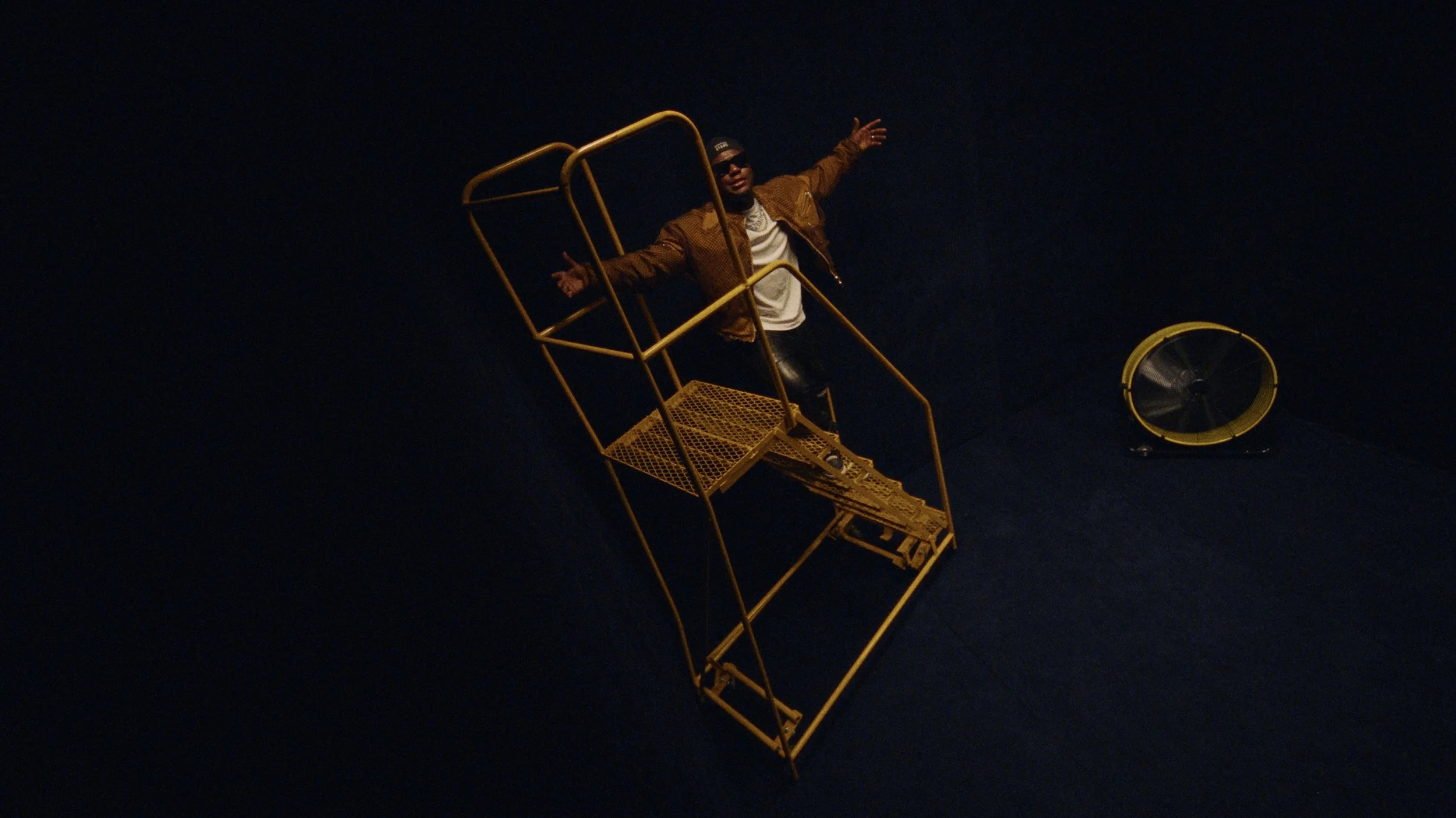 Still 2025-11-20 214438_14.1.1.jpg