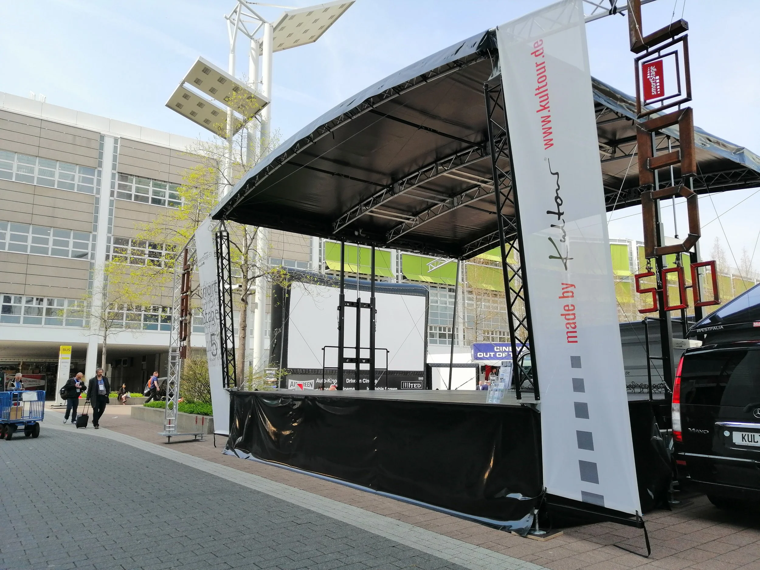 SmartStage 51 — Kultour GmbH | Mobile Bühnen
