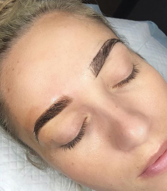 When clients ask me if people with already full brows should get their brows done. &ldquo;Yes. Yes you should.&rdquo; 😉😍😻 My longtime lash client finally took the plunge and microshaded her brows. Along with lashing her I&rsquo;ve also waxed her b