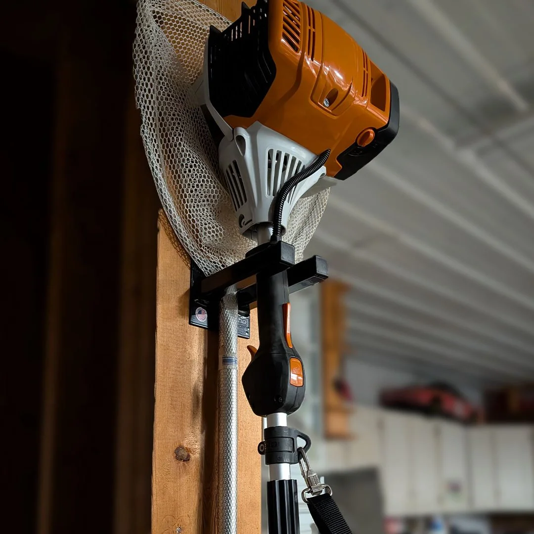 Heavy-duty wall-mounted tool rack