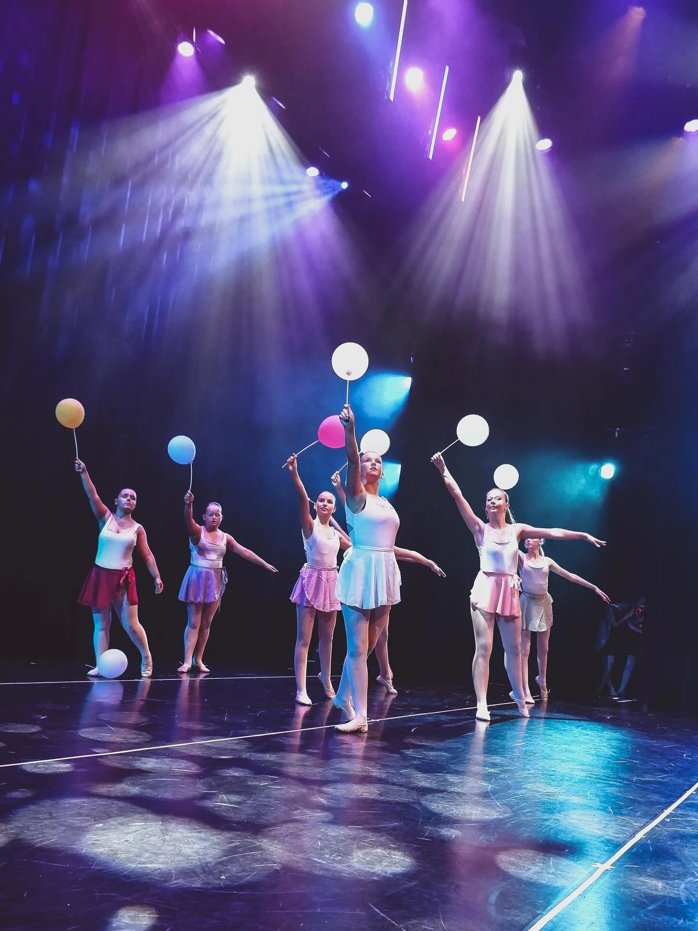 One week since &hellip;
Show night ✌🏼