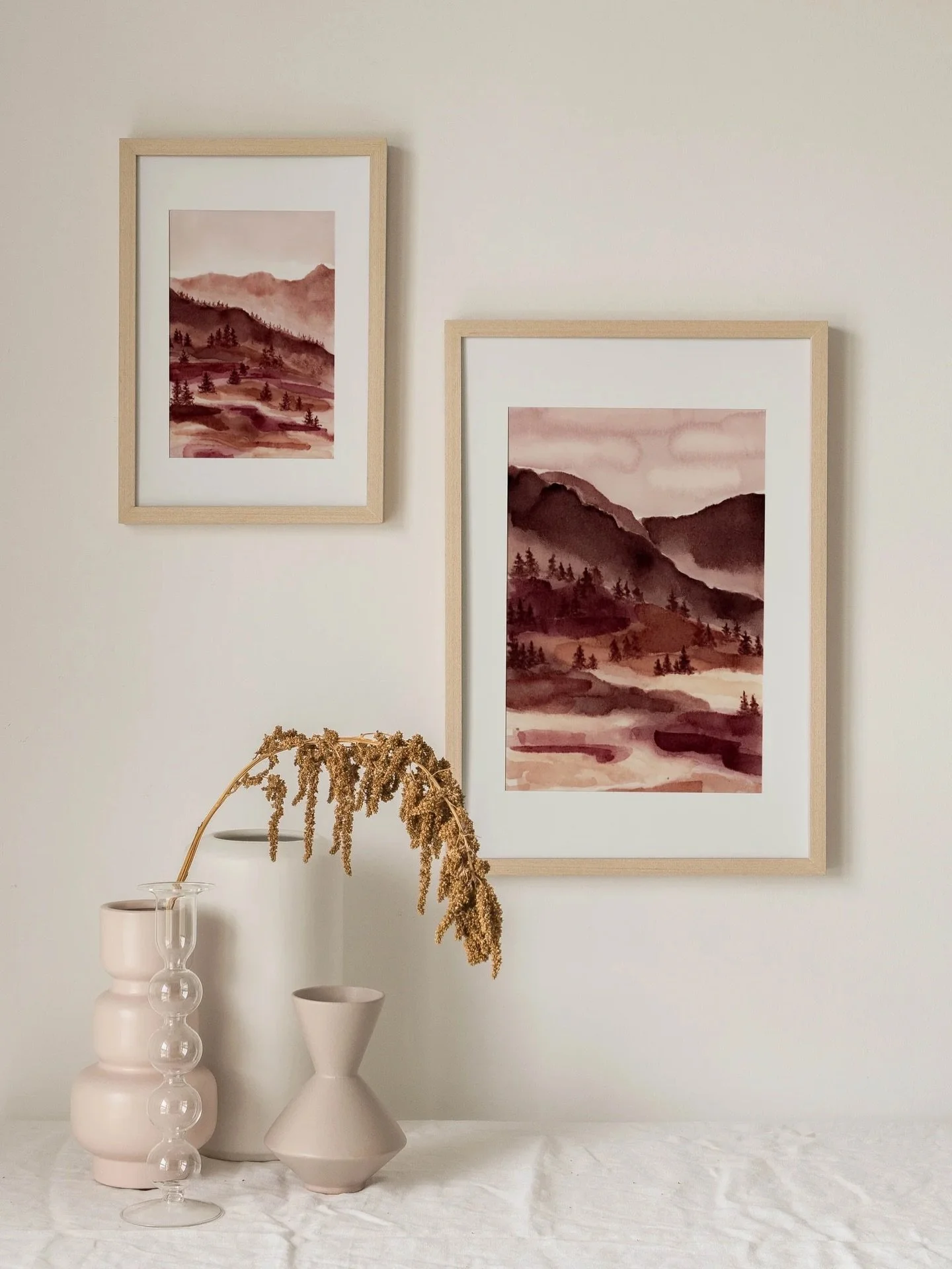 We&rsquo;re coming up on the final days to order in time for Christmas delivery! After Monday, you&rsquo;ll want to select UPS if you&rsquo;re sending outside of Colorado 🎁 

This is Clay Pot Cairns &amp; Leather Hiking Boots painted with Malbec, Ba