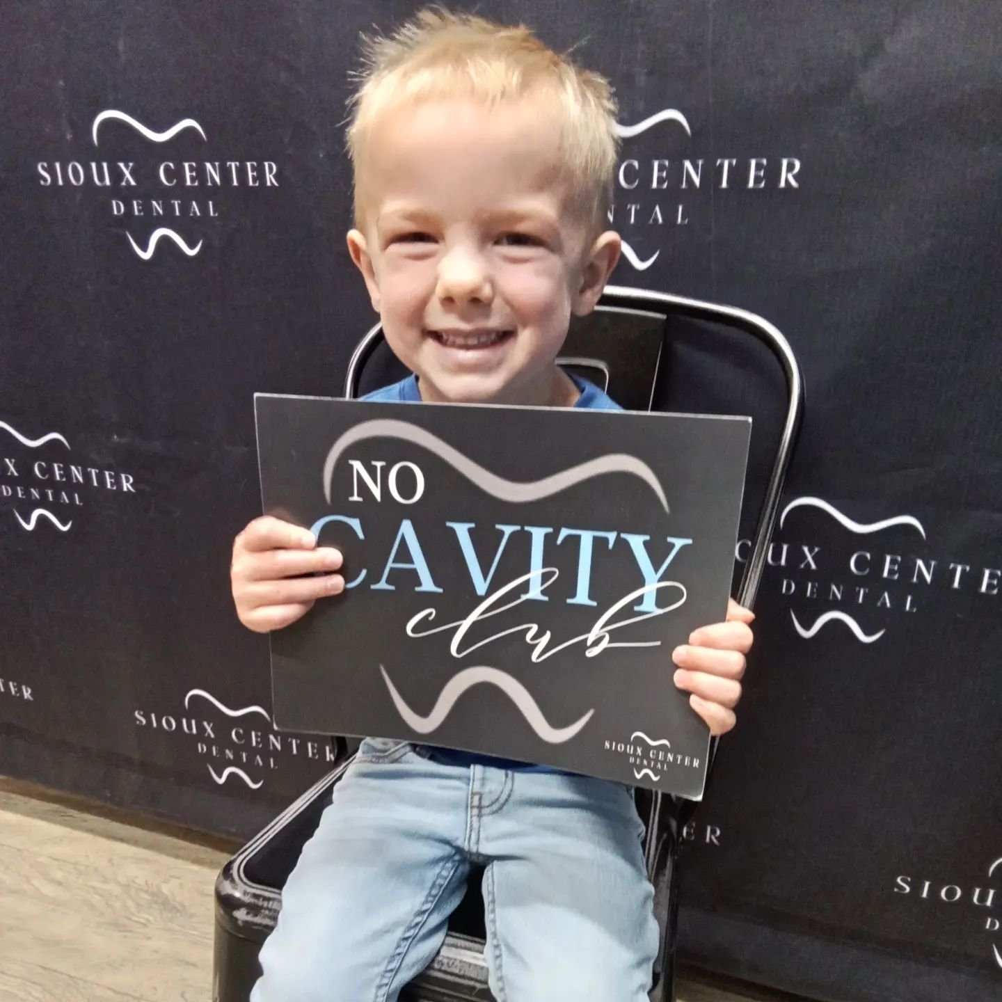 Happy Thursday! Kamden and Hope were in to see us and they had awesome visits! 🎉 We are thrilled to report that they are both members of our ⭐No Cavity Club⭐! 🥇 Way to go, kids! 👏👏👏 Keep up the great brushing! 😎🦷👍
.
.
.
#siouxcenterdental 
#f