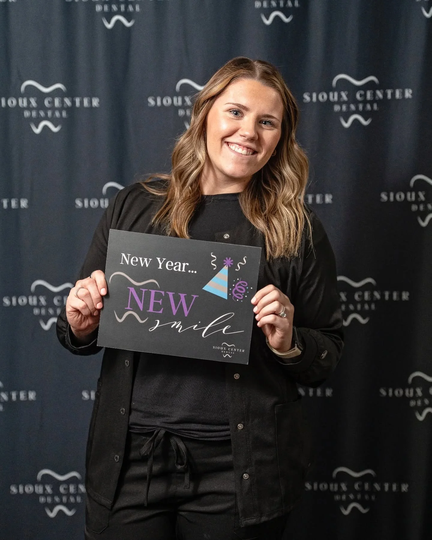 Now that the hustle and bustle of the holidays is over, let us help you achieve your best smile! 😄