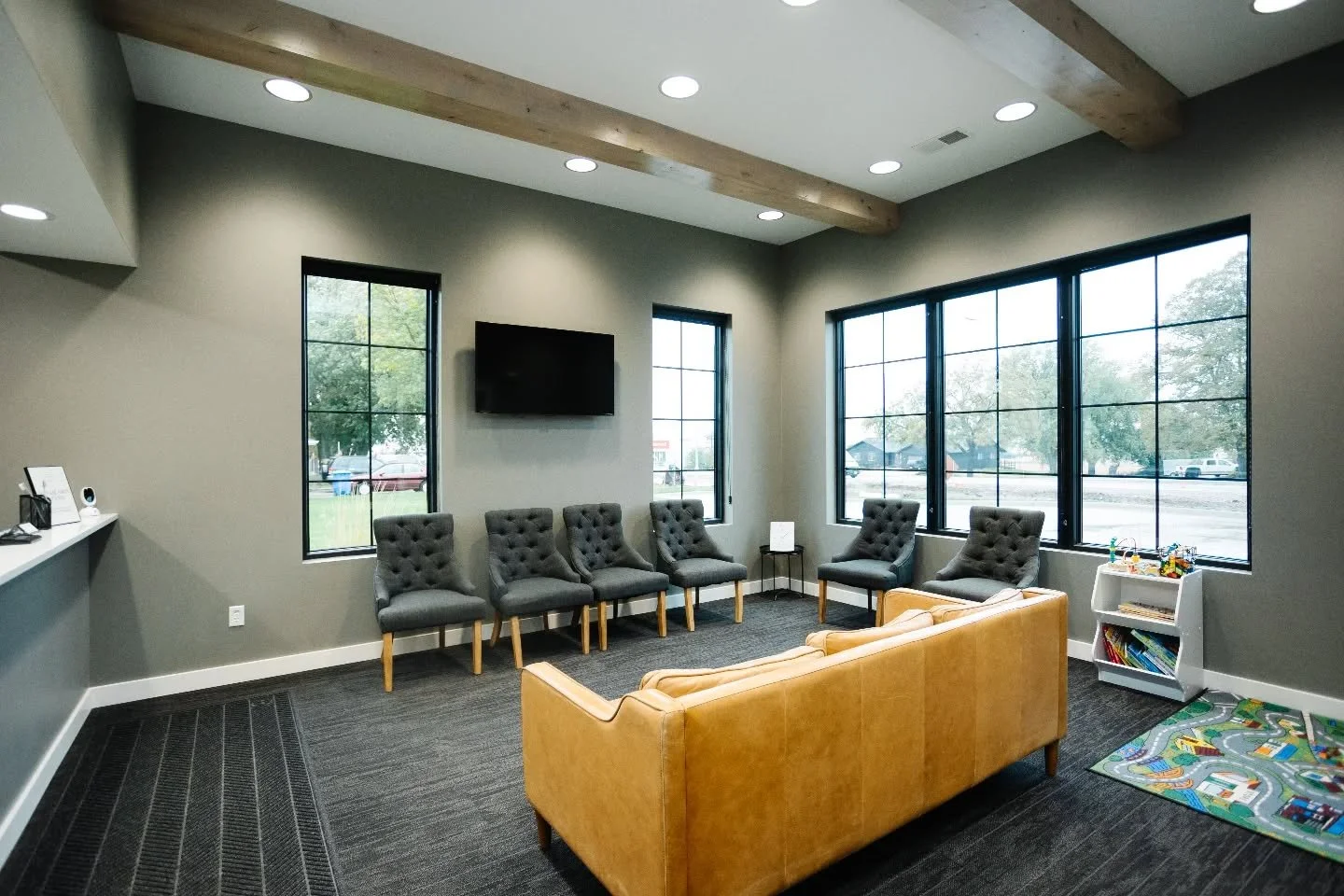 Waking up to snow on March 11th?!? That makes it a great day for a warm neck wrap!