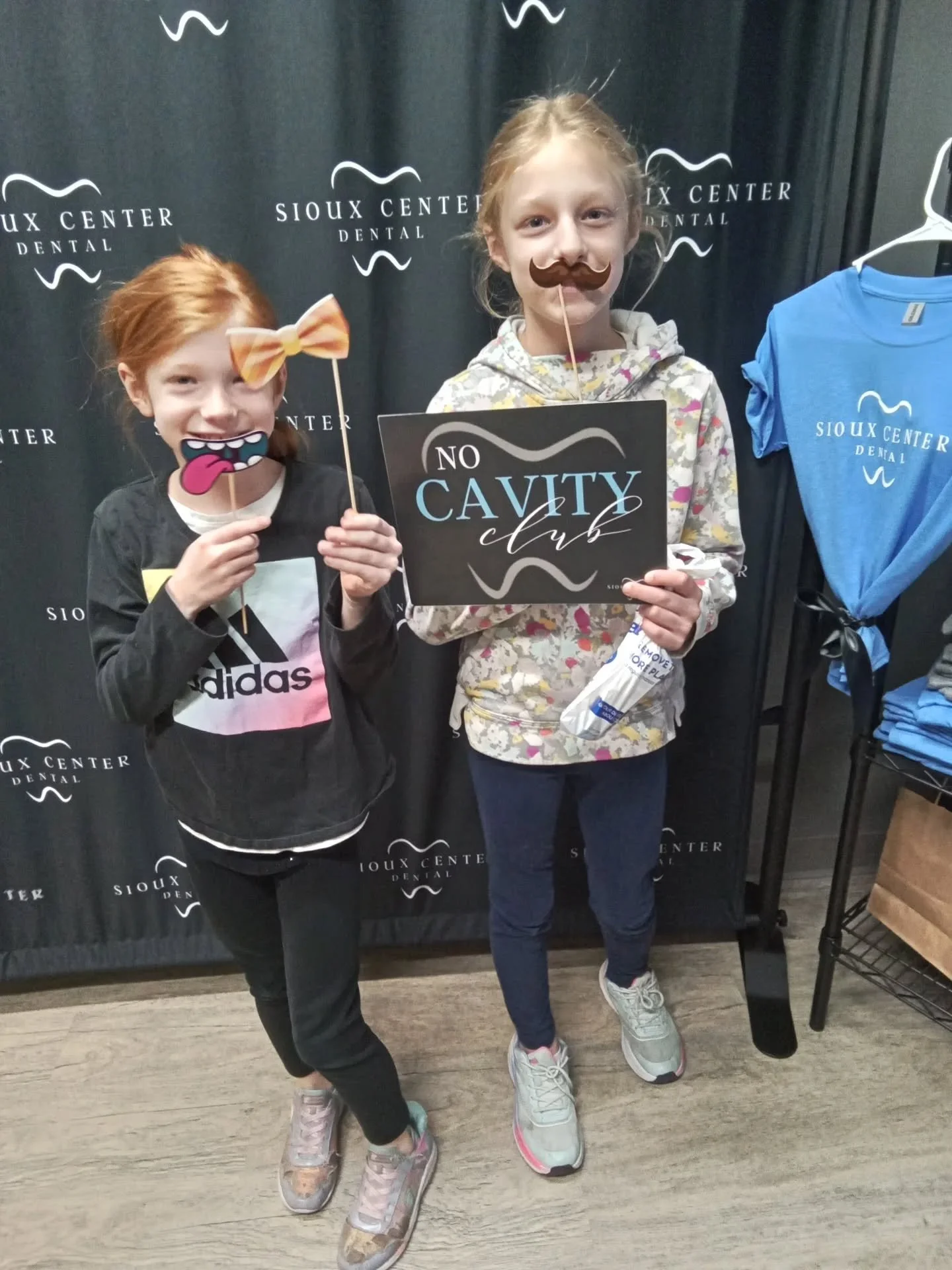 Happy Friday! Here's our recent ✨️No Cavity Club✨️ kids! Congrats to Laine, Ainsley, Gavin, Gentry, Jonah, Gideon, Isaiah, Carla, Xander, Elizabeth, Everhett, and Zoe on having great checkups! Keep up the great brushing, kids! 🦷🪥😁
.
.
.
#siouxcent