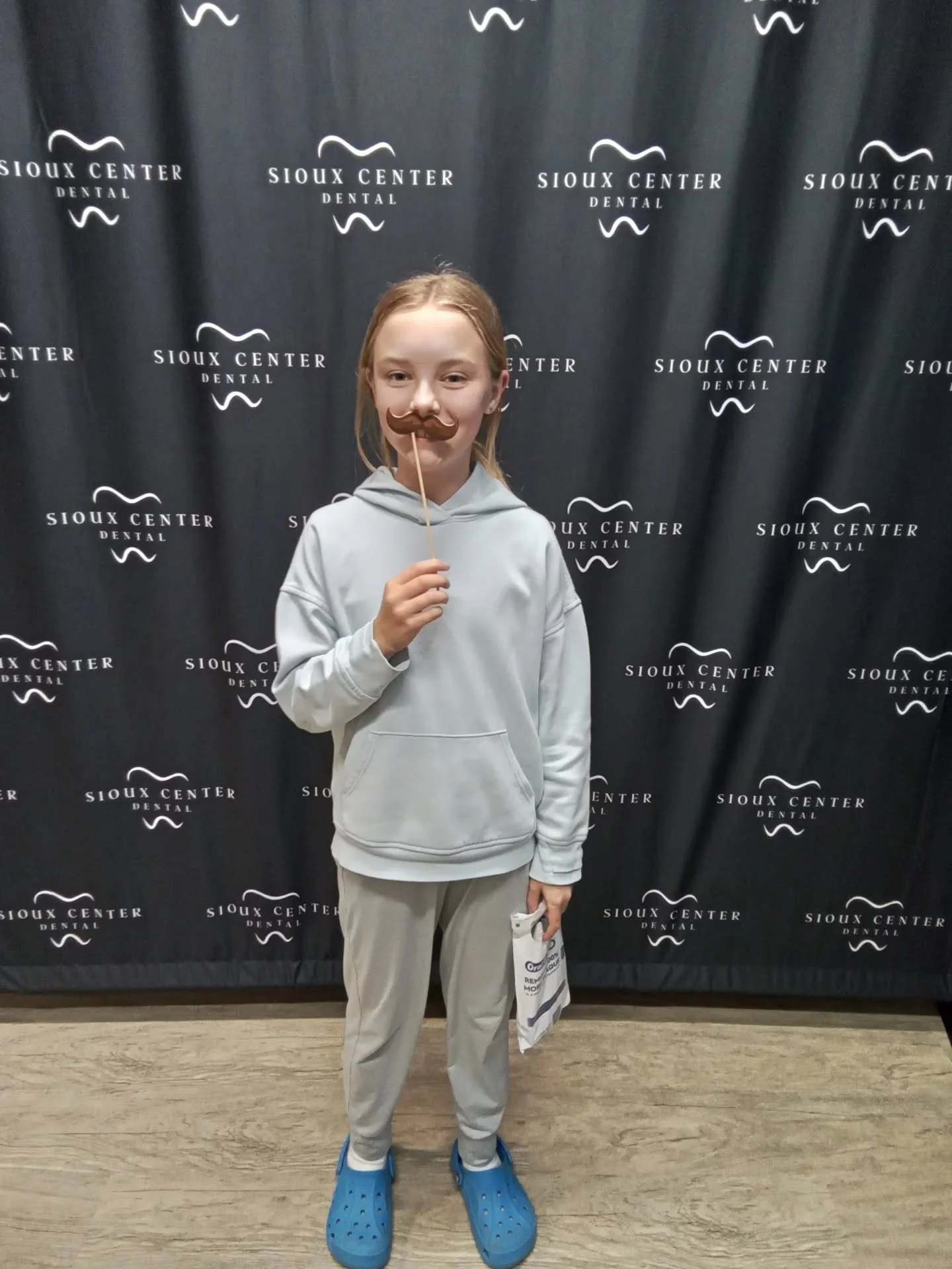 Happy Friday! Here's our recent ✨️No Cavity Club✨️ kids! Congrats to Emden, Daphne, Saylor, Emie, Hendrik, and Theissen on having great checkups! Keep up the great brushing, kids! 🦷🪥😁
.
.
.
#siouxcenterdental 
#faithfamilyservice 
#generaldentist 