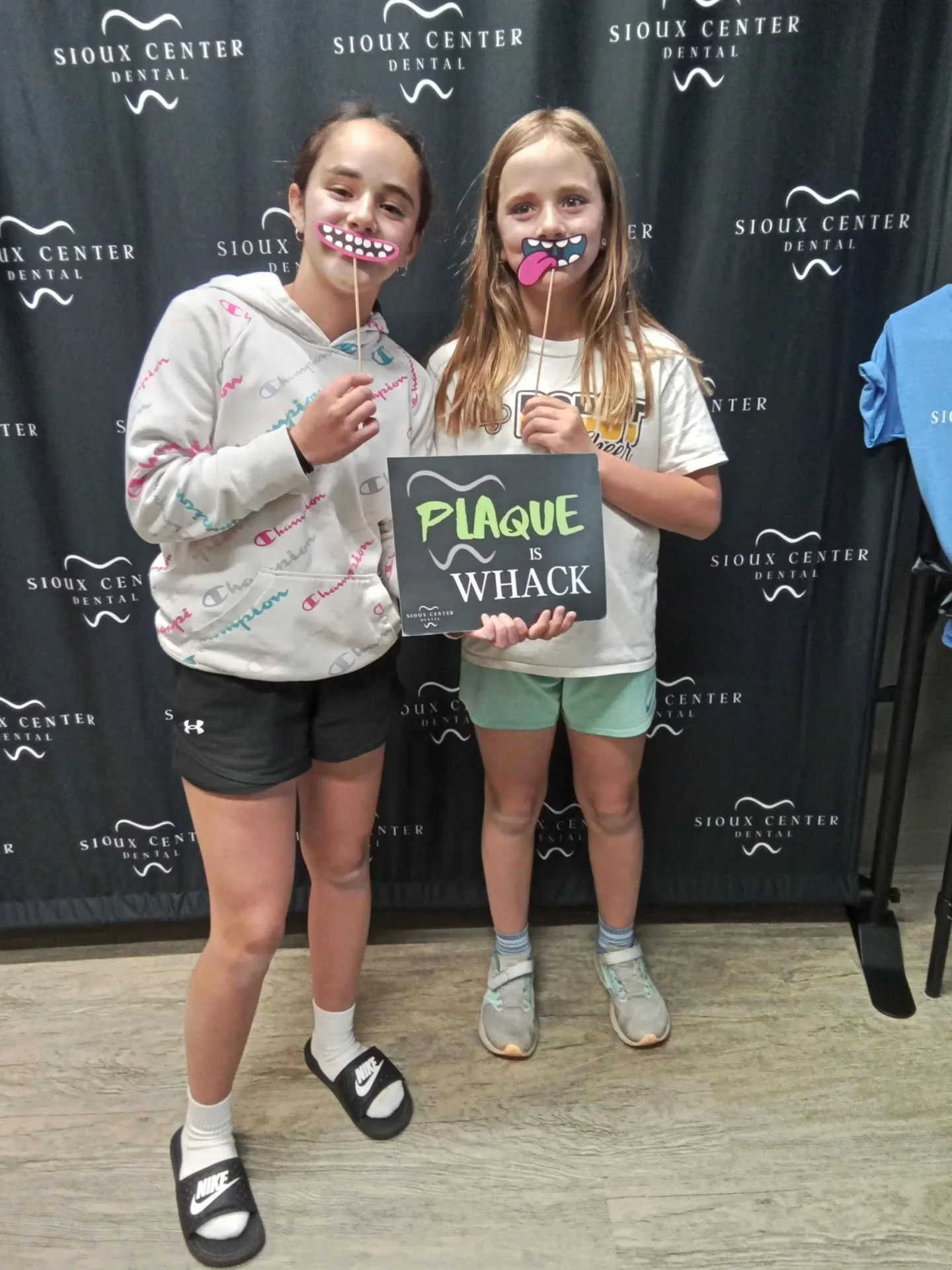 Happy Friday! Here's our recent ✨️No Cavity Club✨️ kids! Congrats to Kanade and Kiyomi on having great checkups! Keep up the great brushing, kids! 🦷🪥😁
.
.
.
#siouxcenterdental 
#faithfamilyservice 
#generaldentist 
#nocavityclub 
#siouxcenterdenta