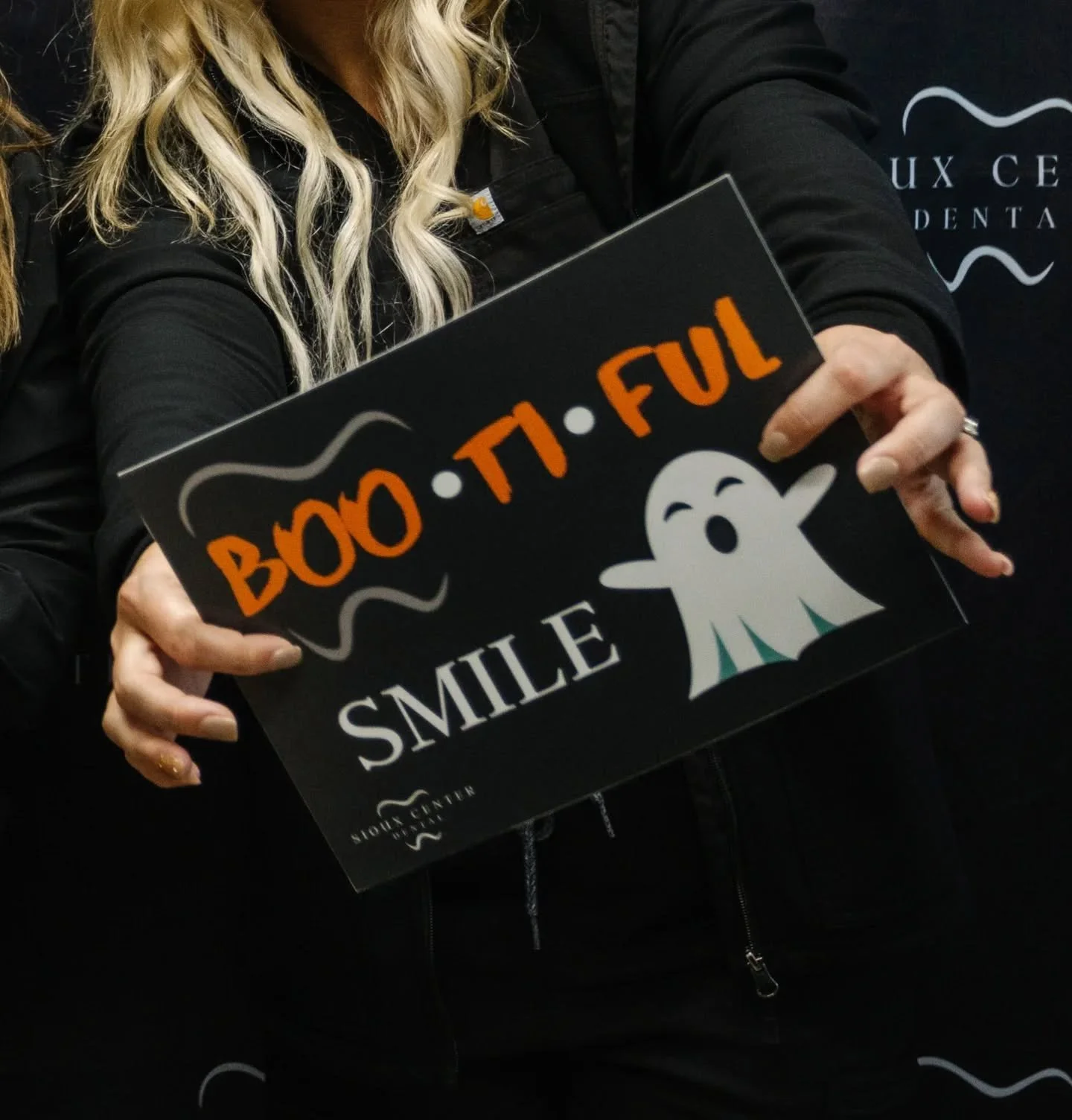 Let us help you get a boo&bull;ti&bull;full smile! 👻