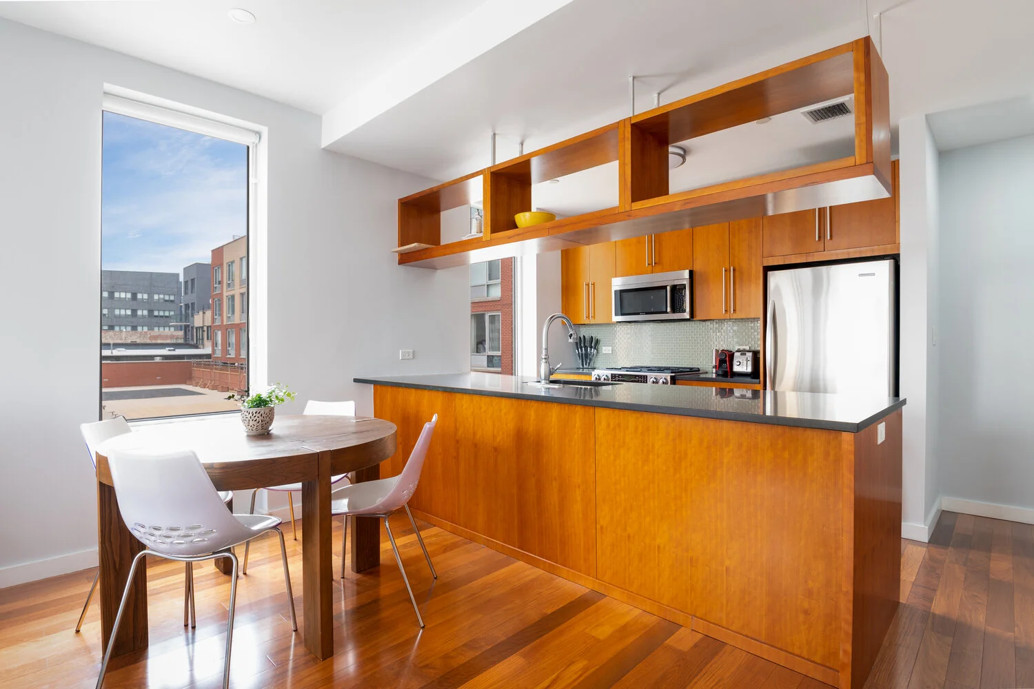 2-40 51st Ave, 2C dining.jpg